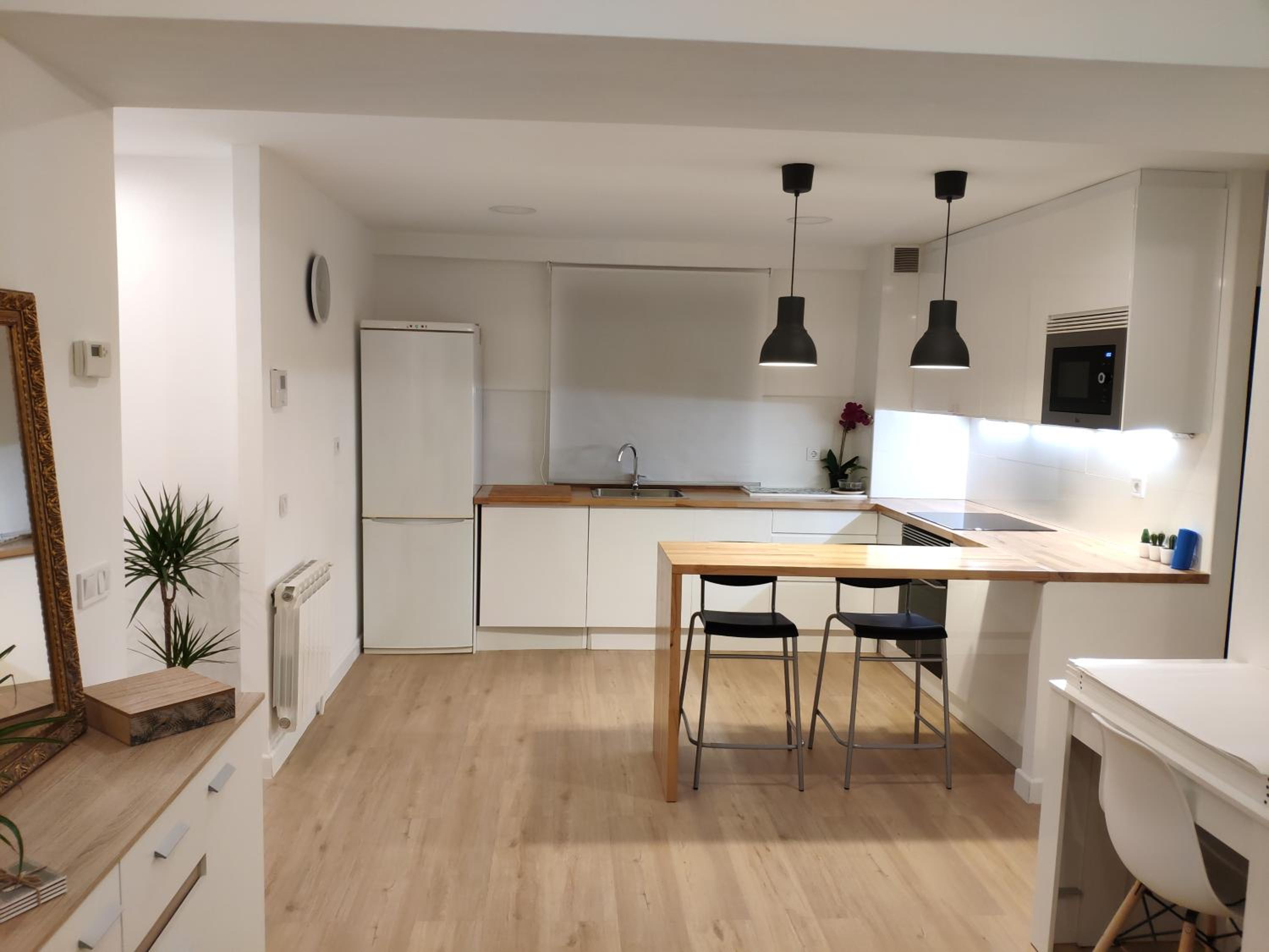 Apartamento LOS VEGA- parking privado photo 4