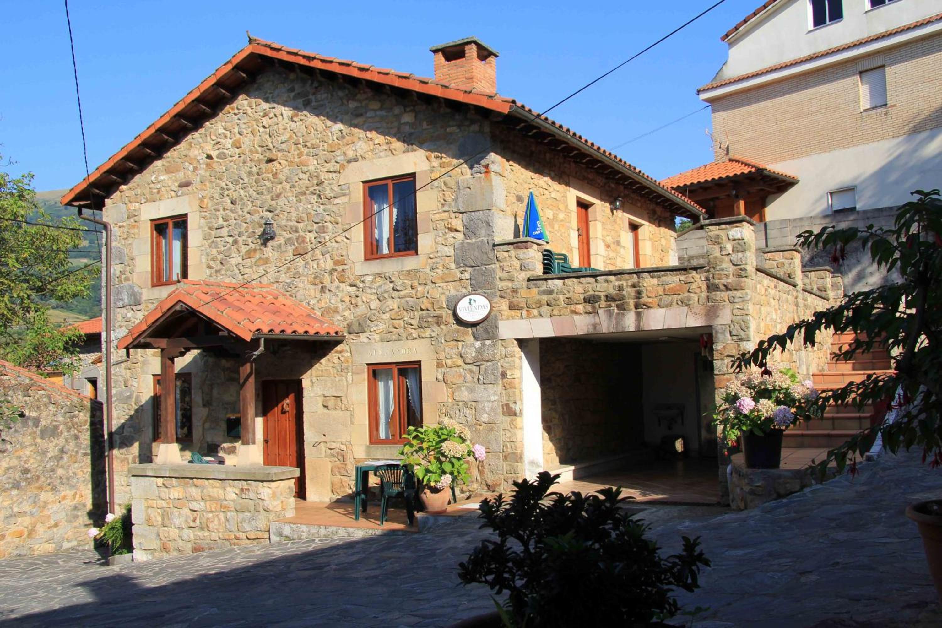 Apartamentos rurales La Casa Vieja De Alceda