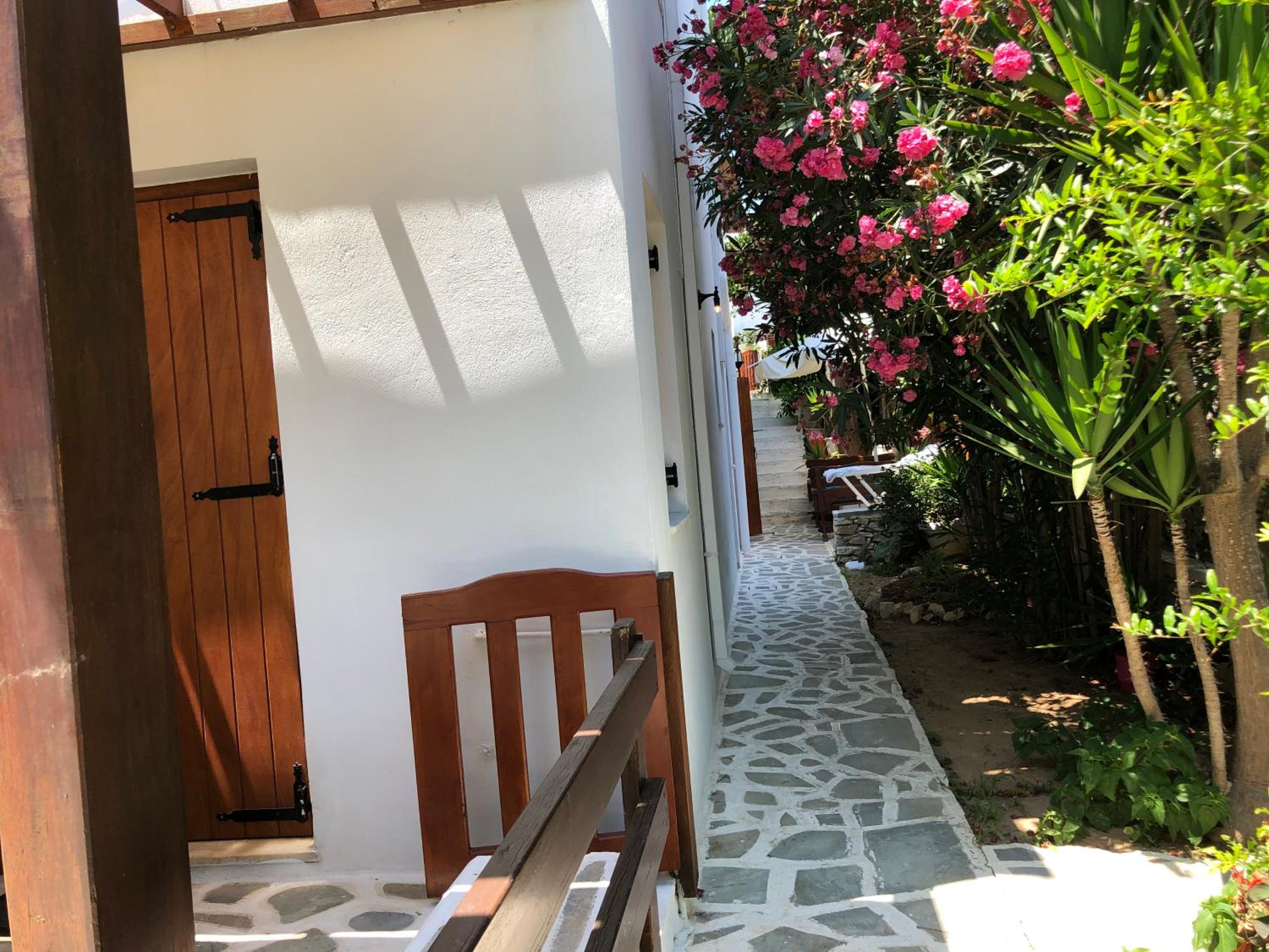 Batistas Apartments