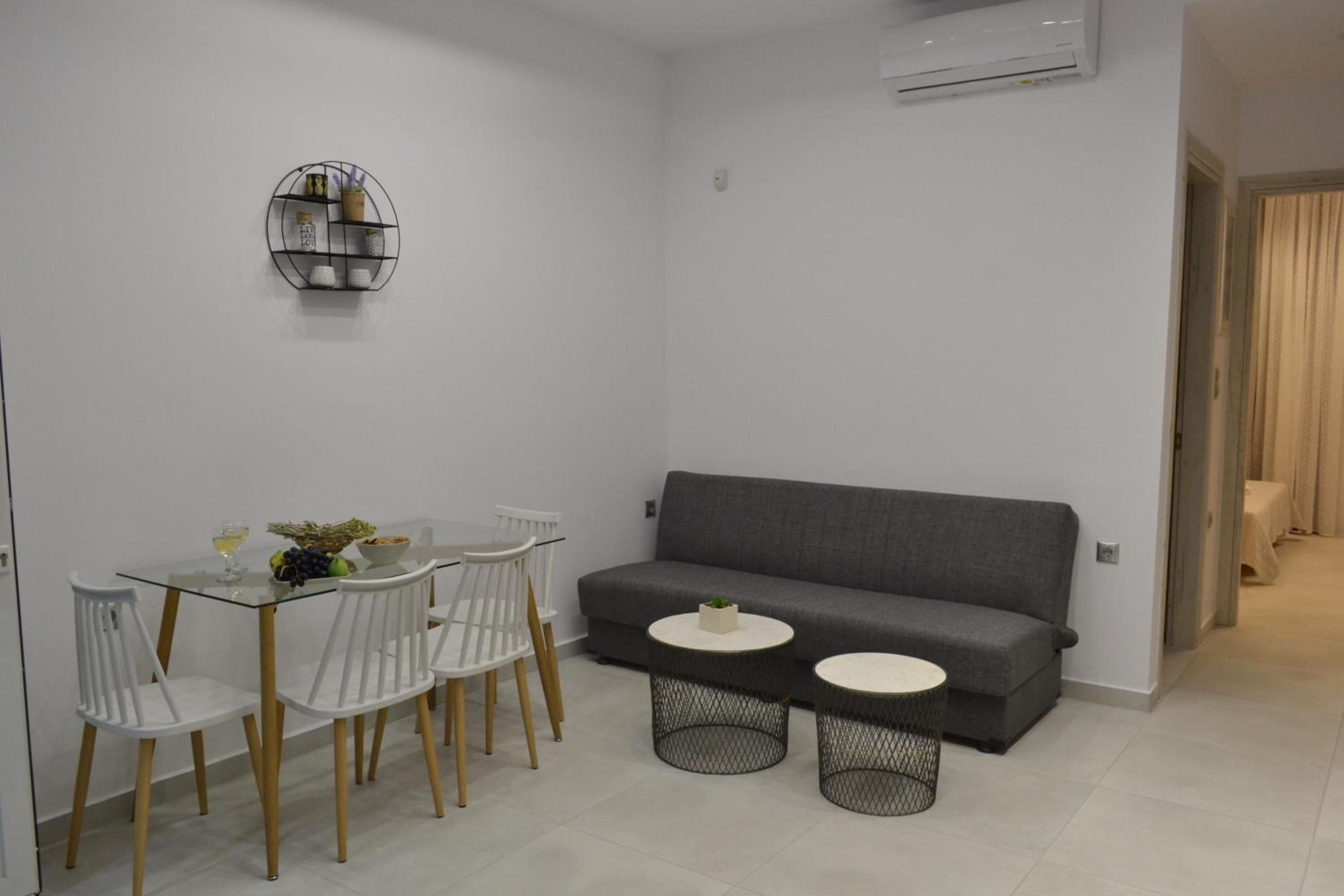 Paraskevi's Apartments