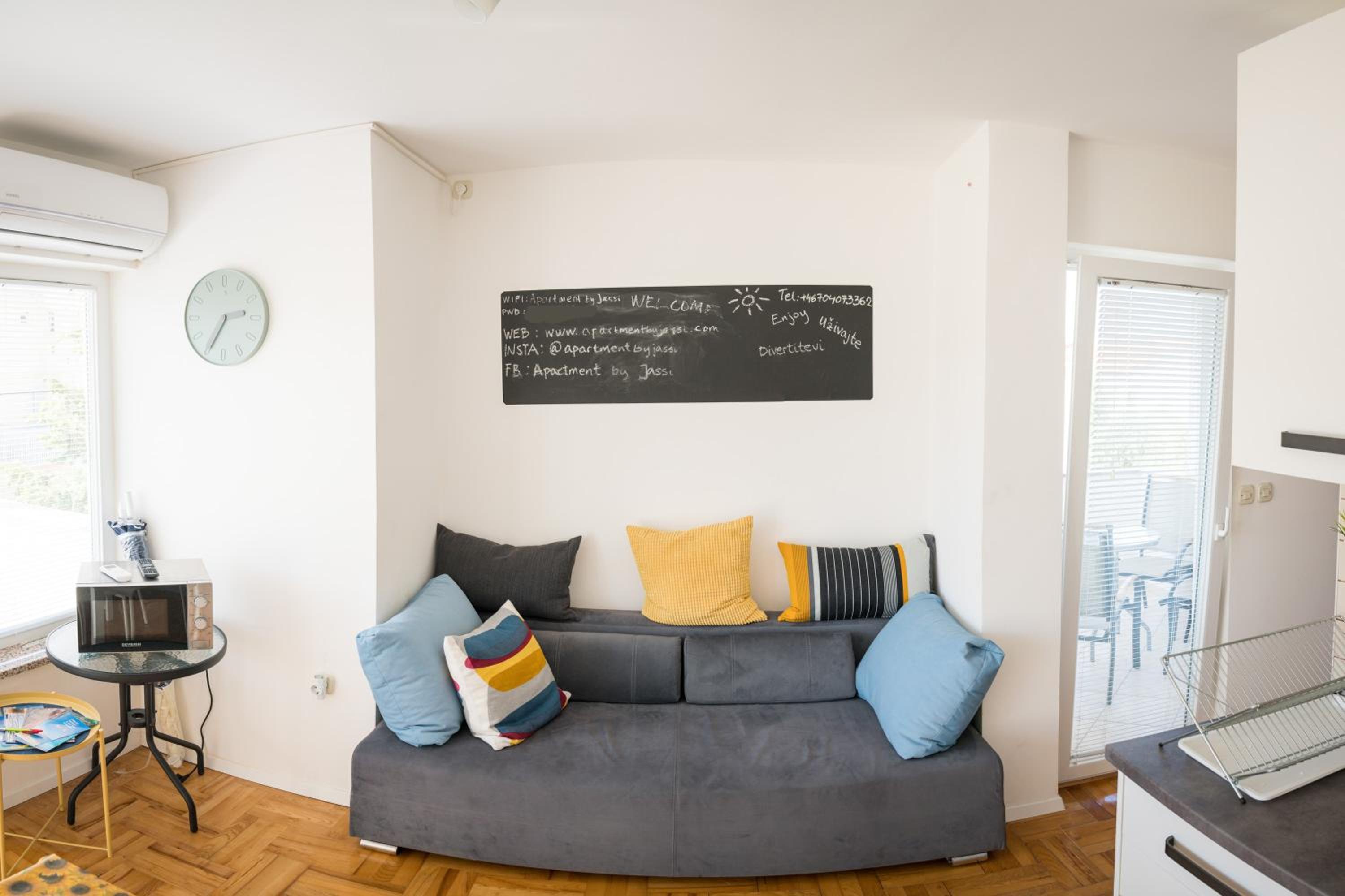 Apartment by Jassi view 5