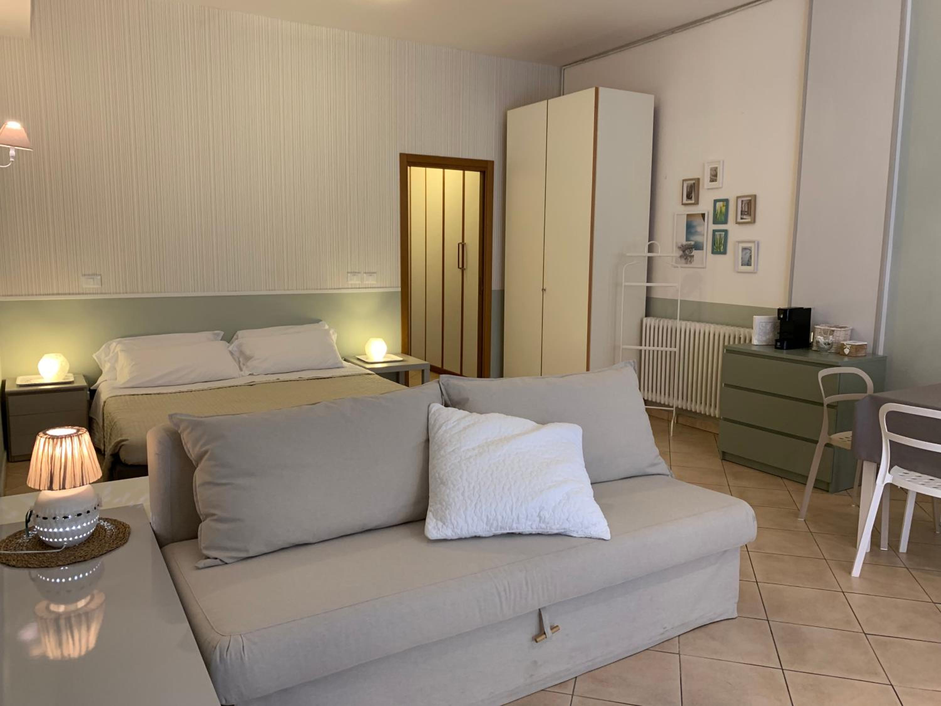 BED in BO Porta San Donato view 5