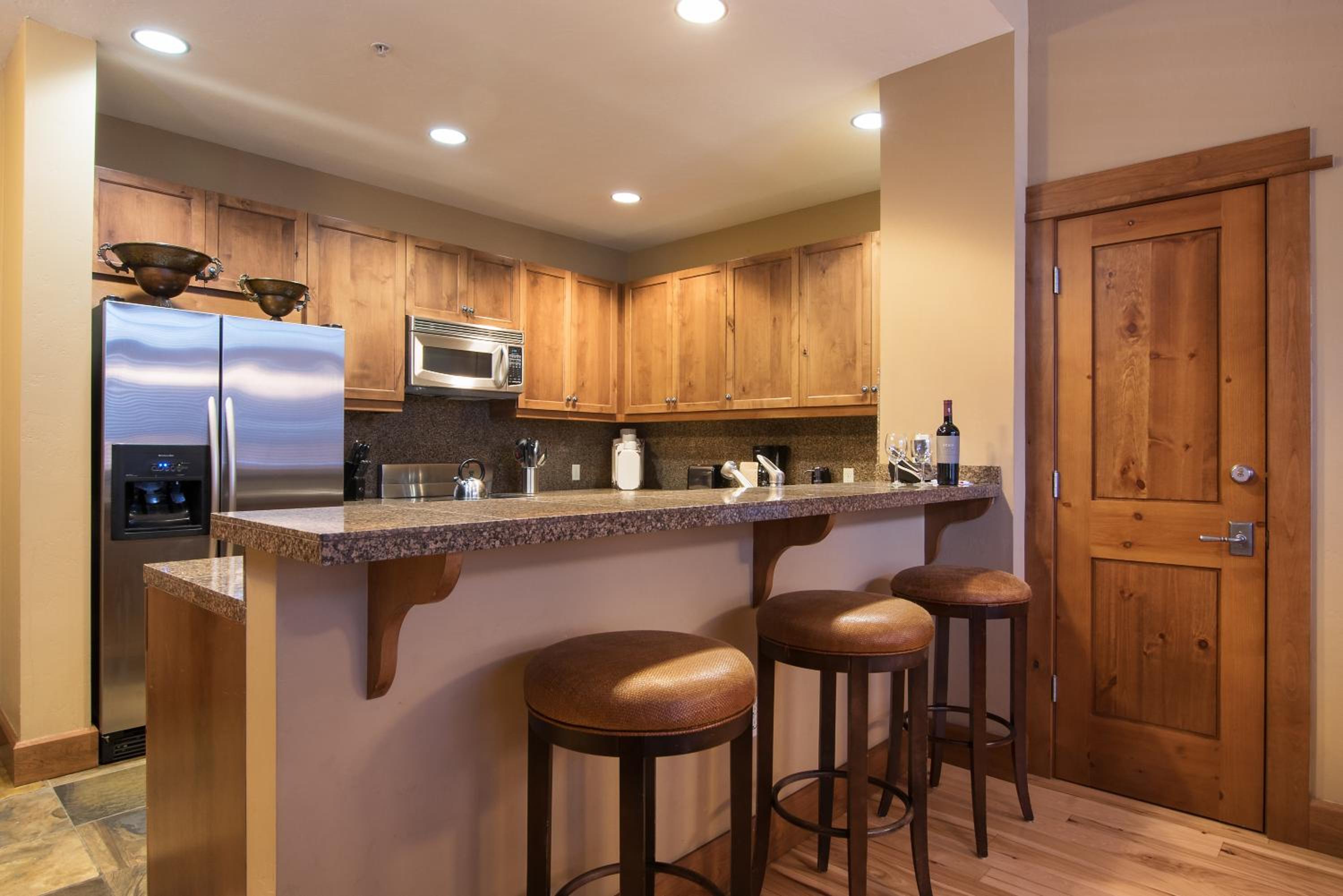 Top Floor Residence in The Village at Northstar! - Iron Horse North 306 view 2