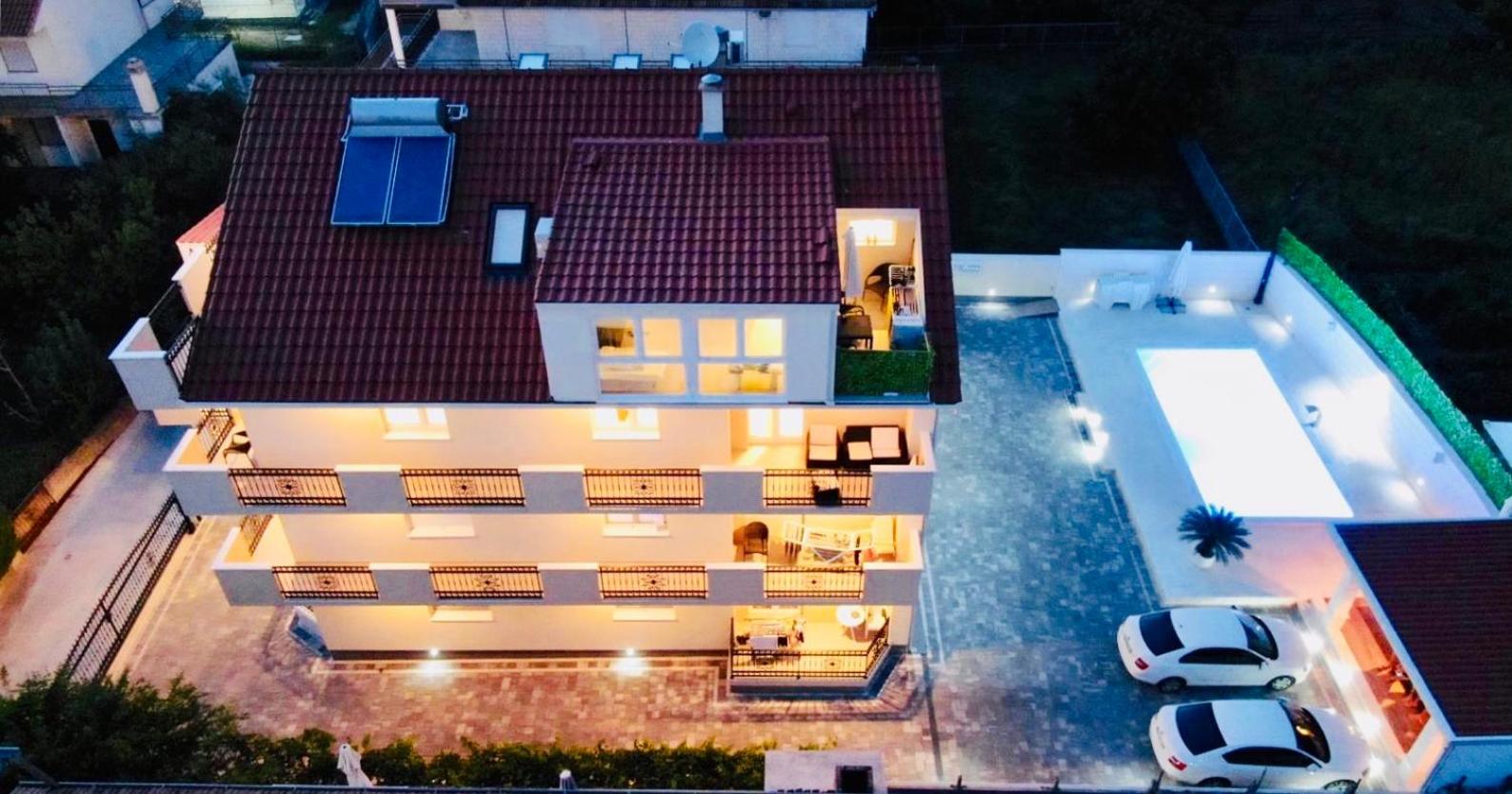 Villa Aurora view 3