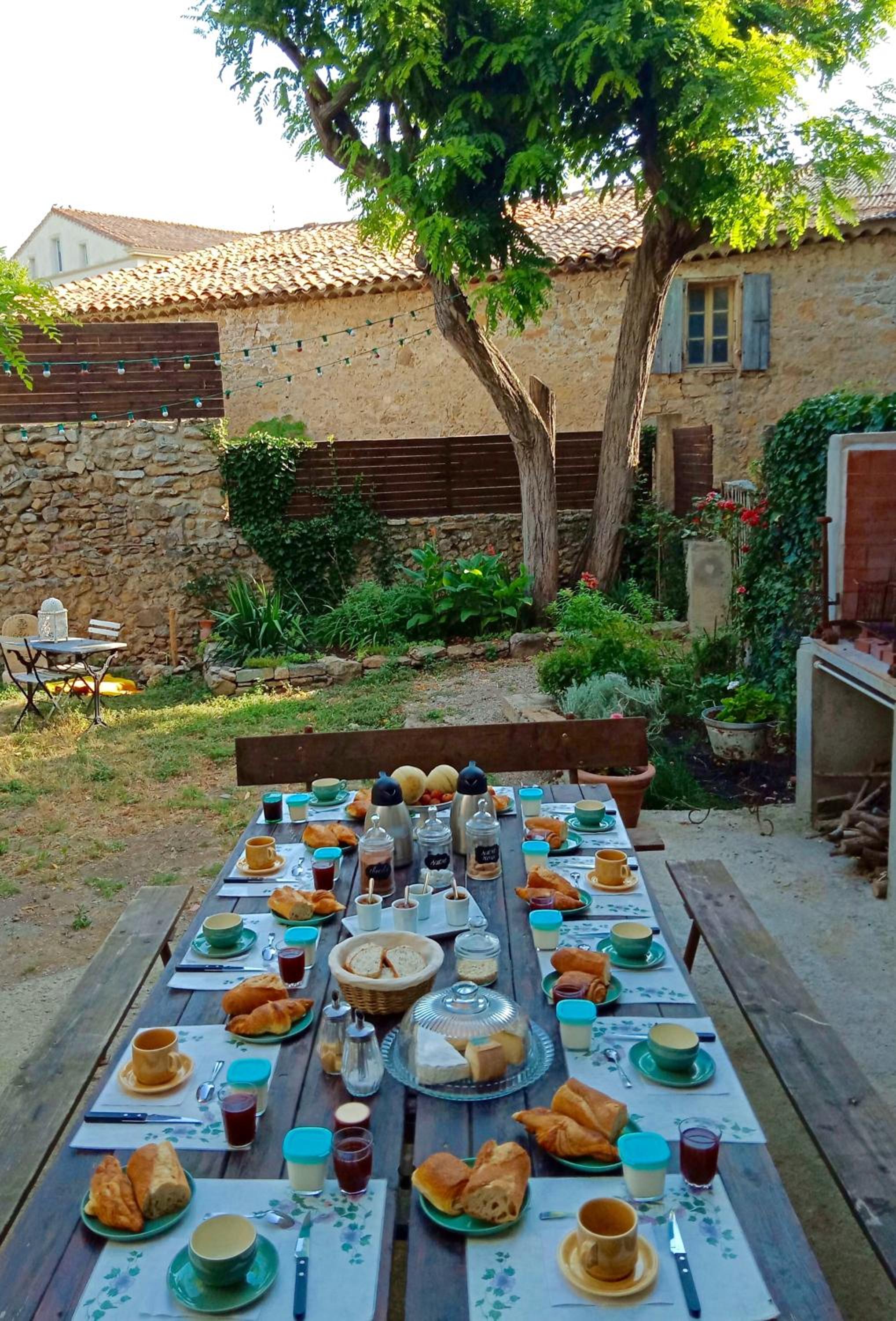 Chez Lola-Maison d'hôtes Corbières view 2