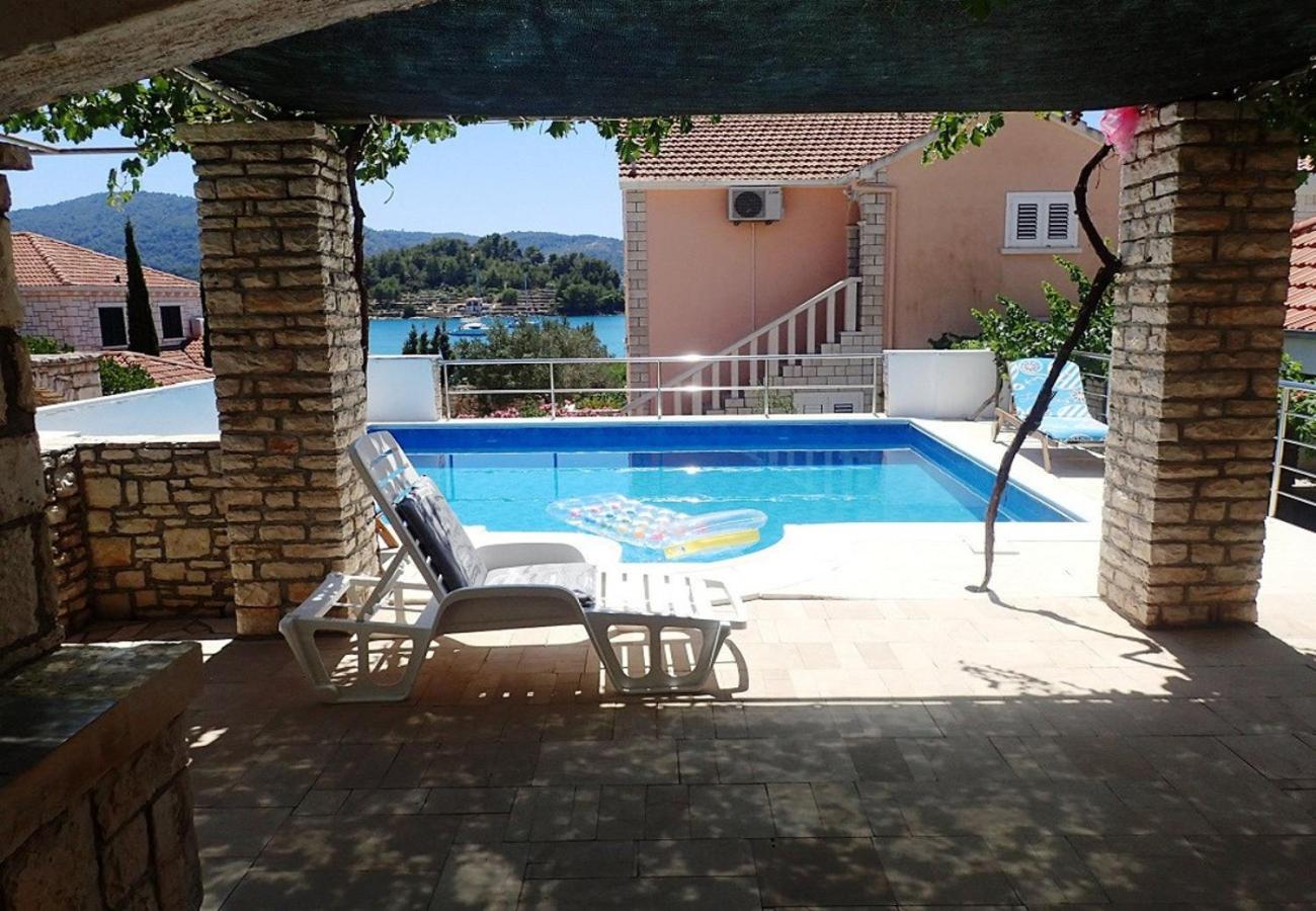 Villa Gradina 1 - private pool view 3