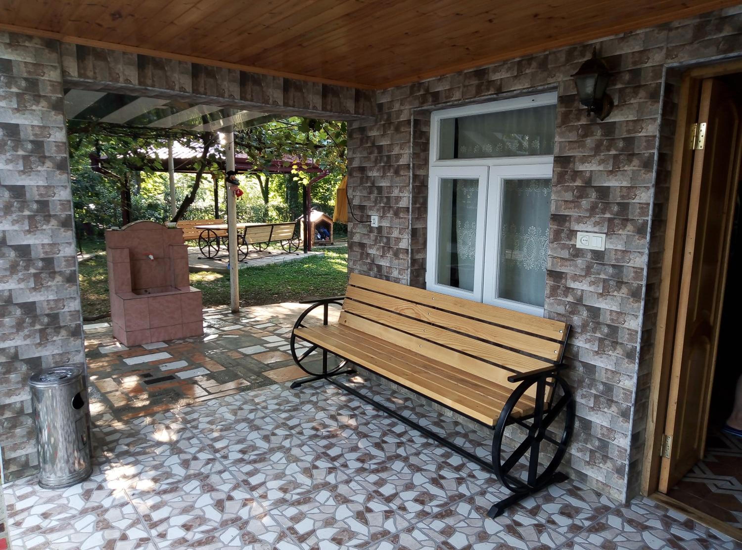 Photo 19