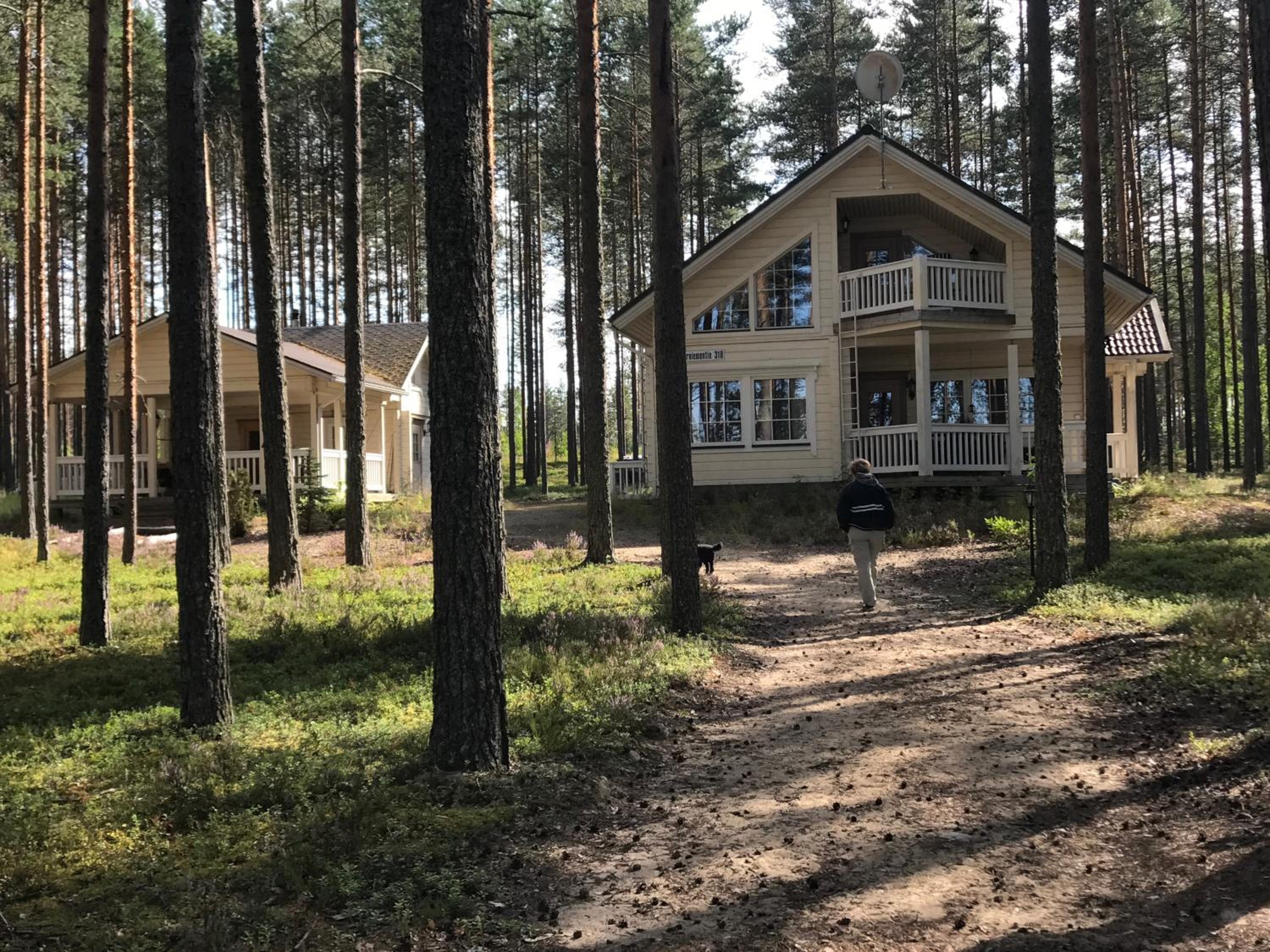 Big Cottage By The Lake