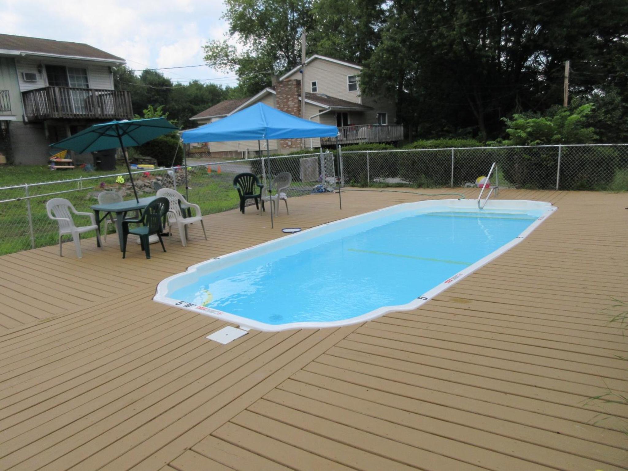 swimming pool