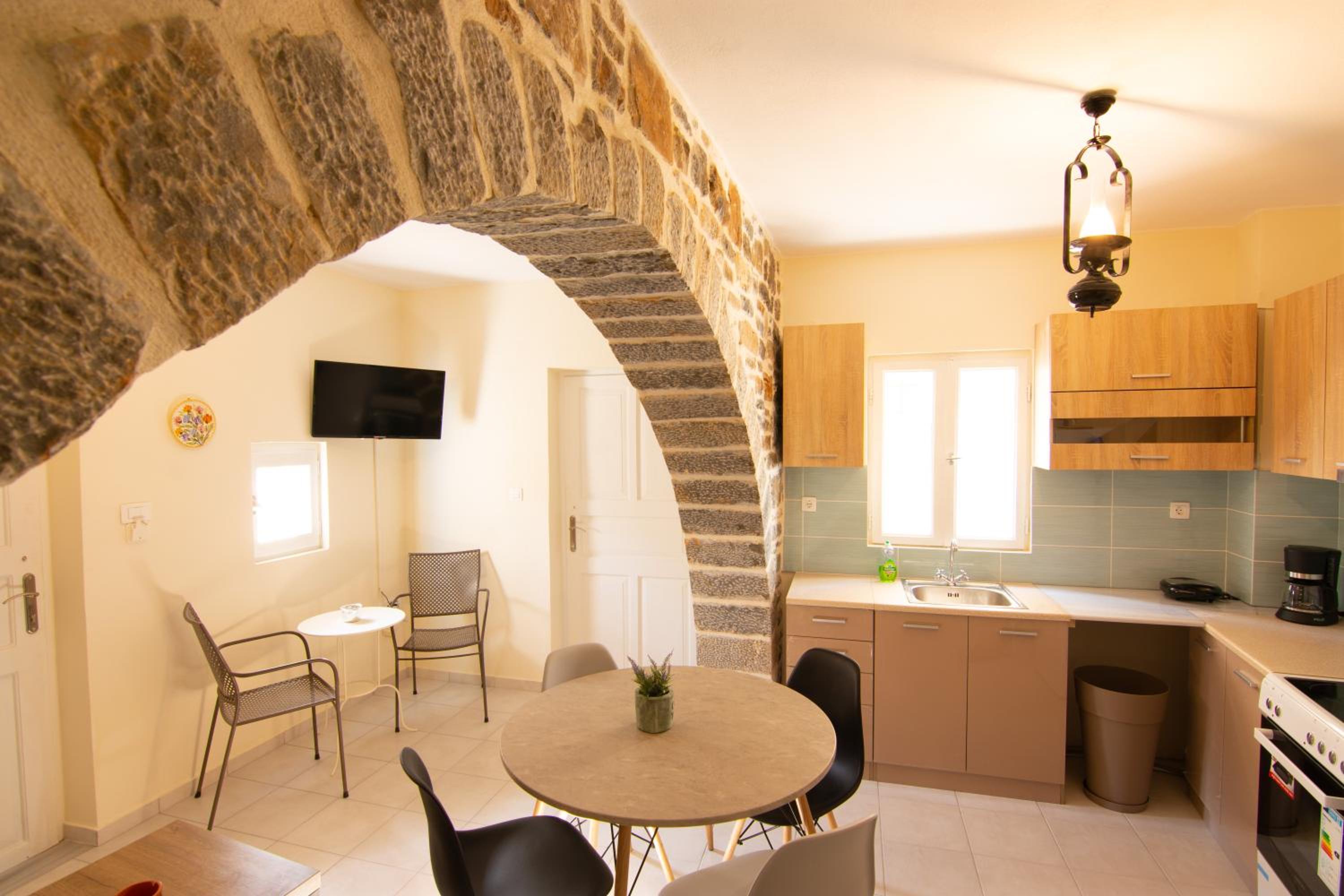 Lilas Traditional Maisonette view 2