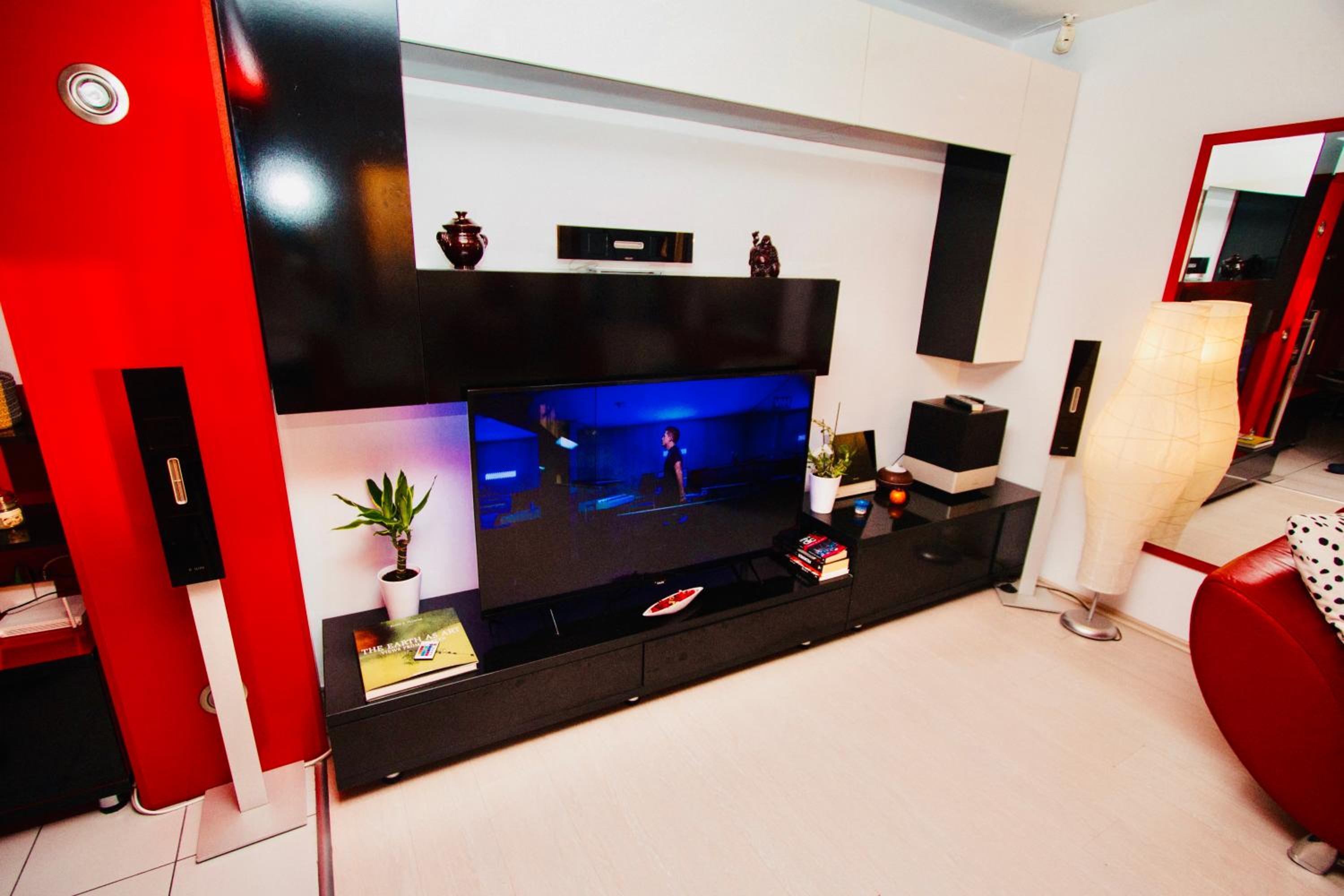 Red Nest Homestay