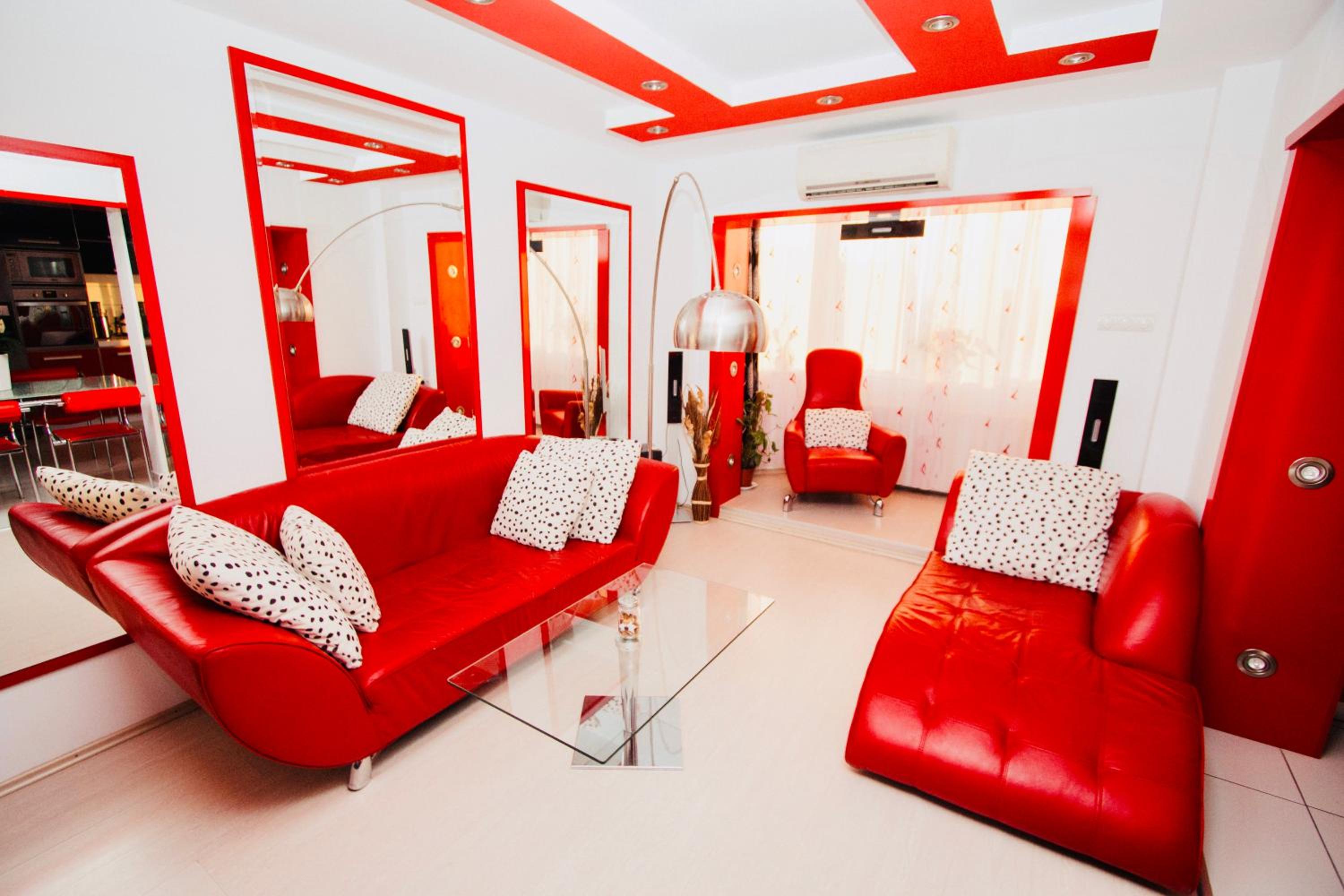 Red Nest Homestay