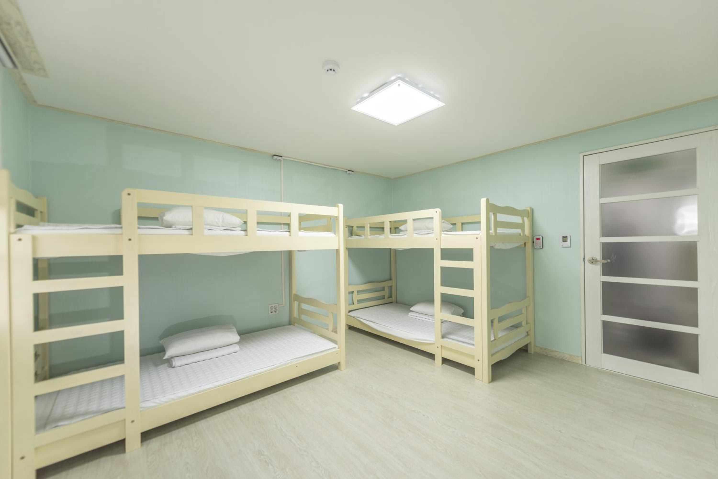 Big O Show Guesthouse