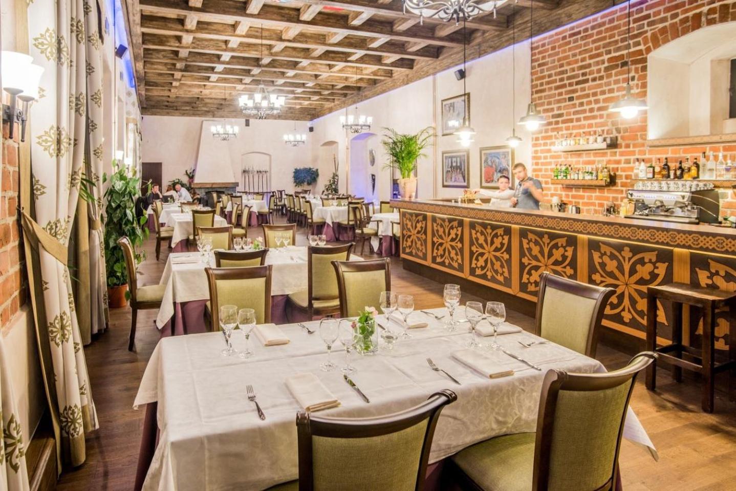 restaurant