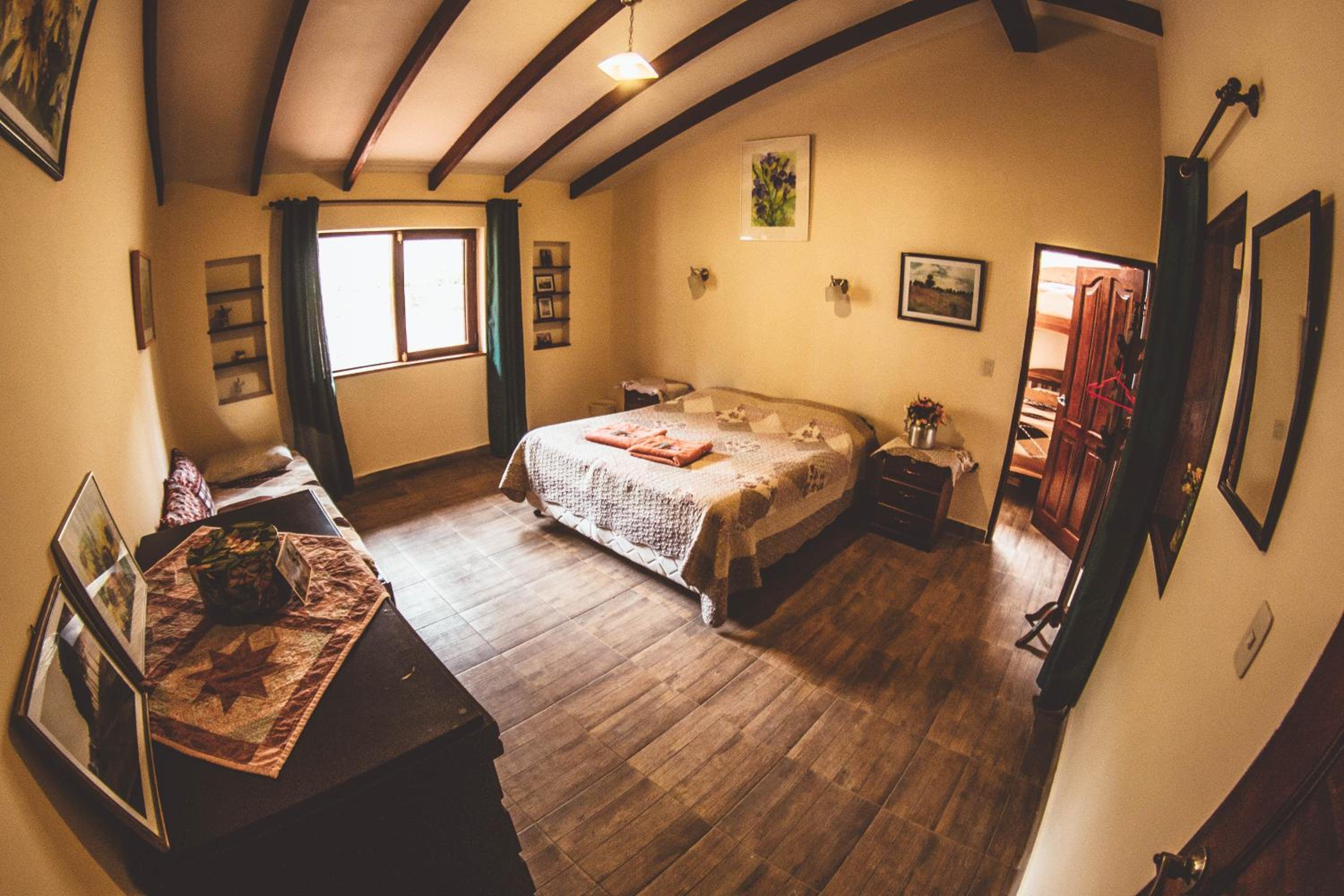 Hostel Serena