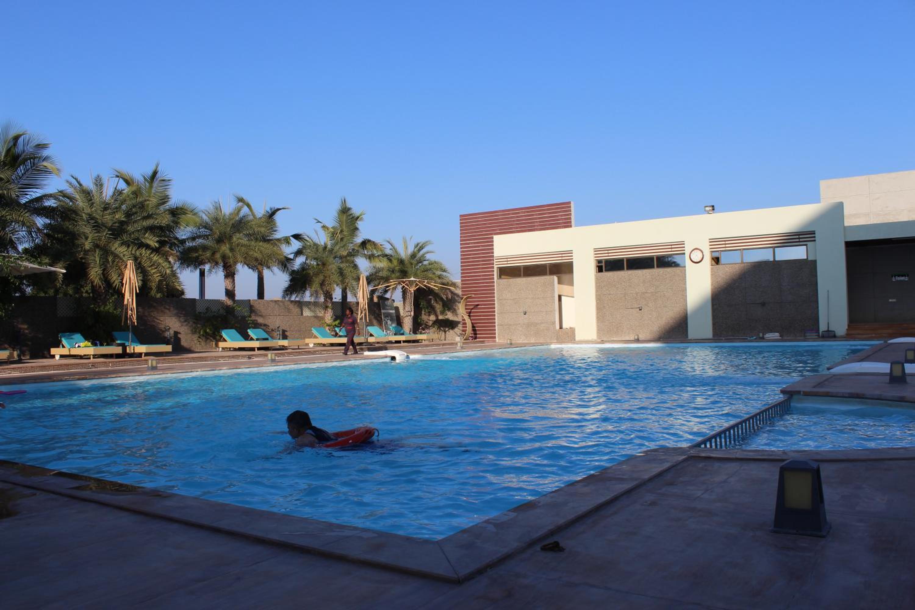 swimming pool