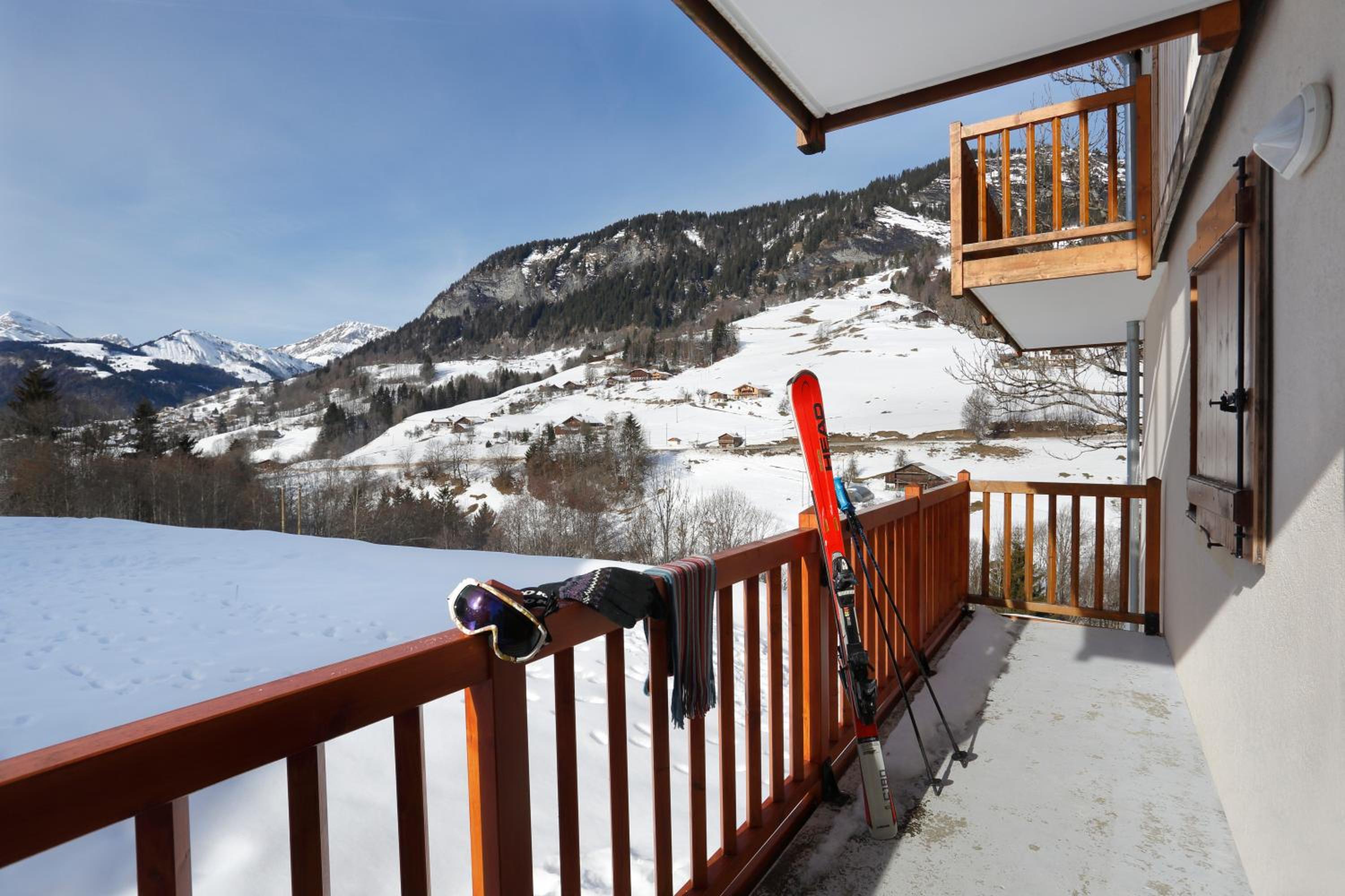 Balcony & Terrace