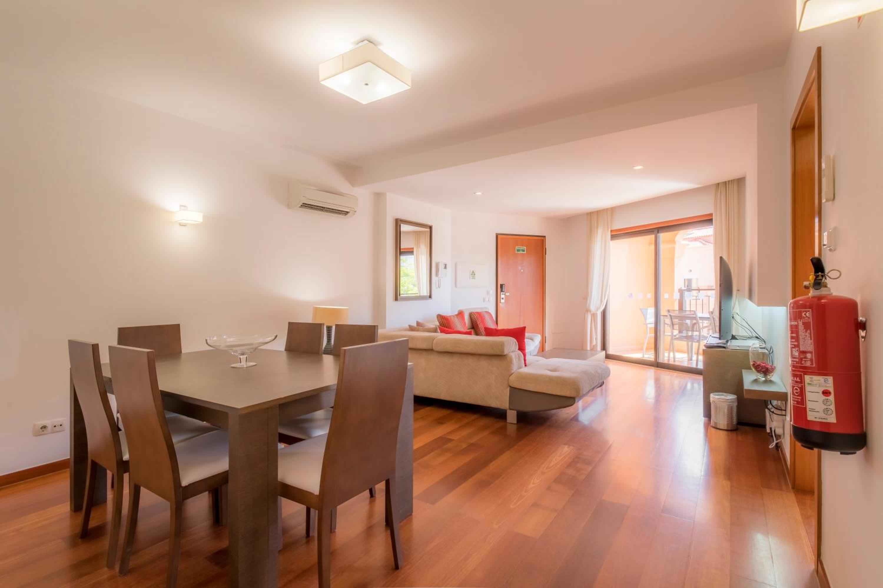 Luz casas- BayLuz apart,pool,beach, tennis, wifi,aircon view 3