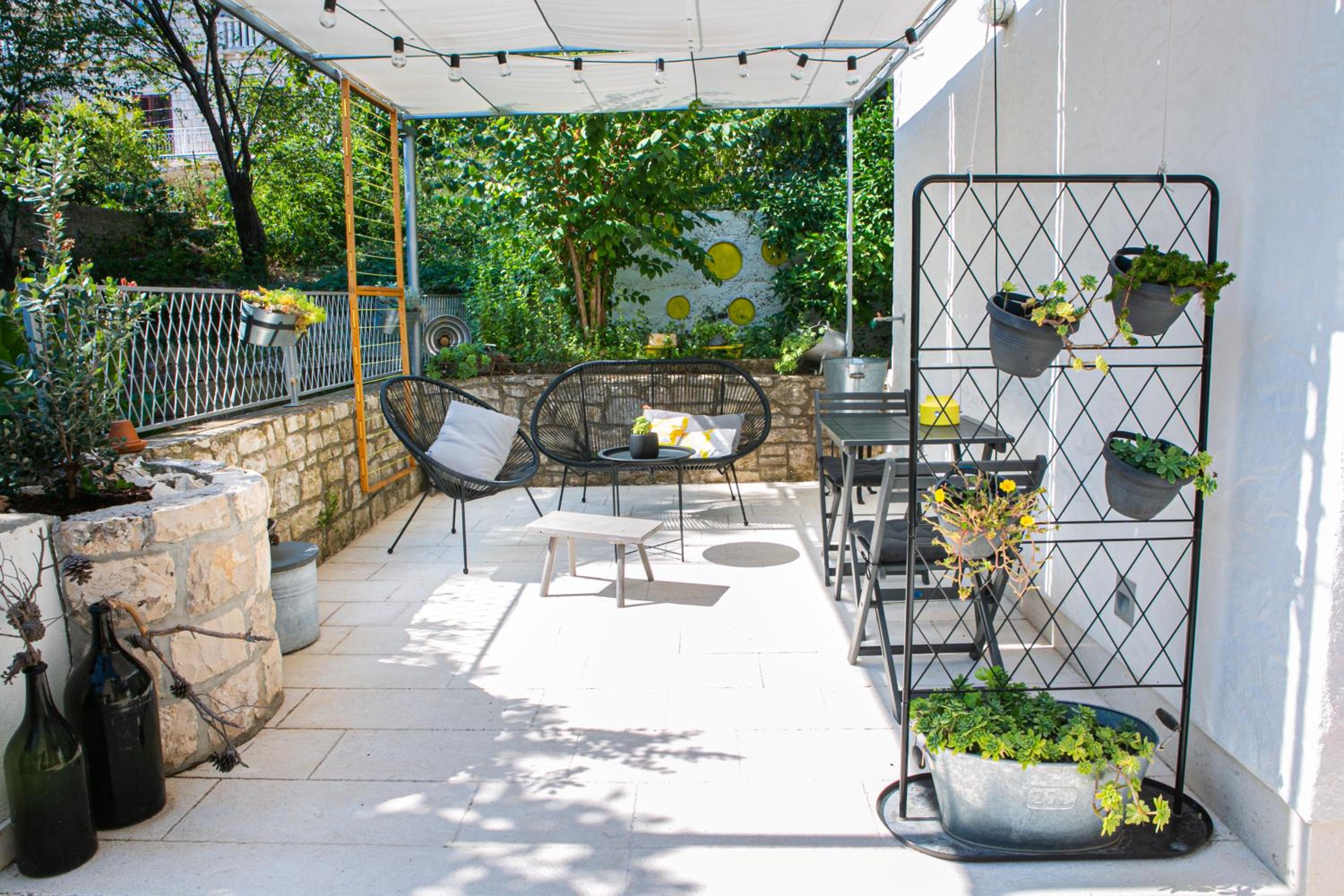Apartment On the Sunny Side