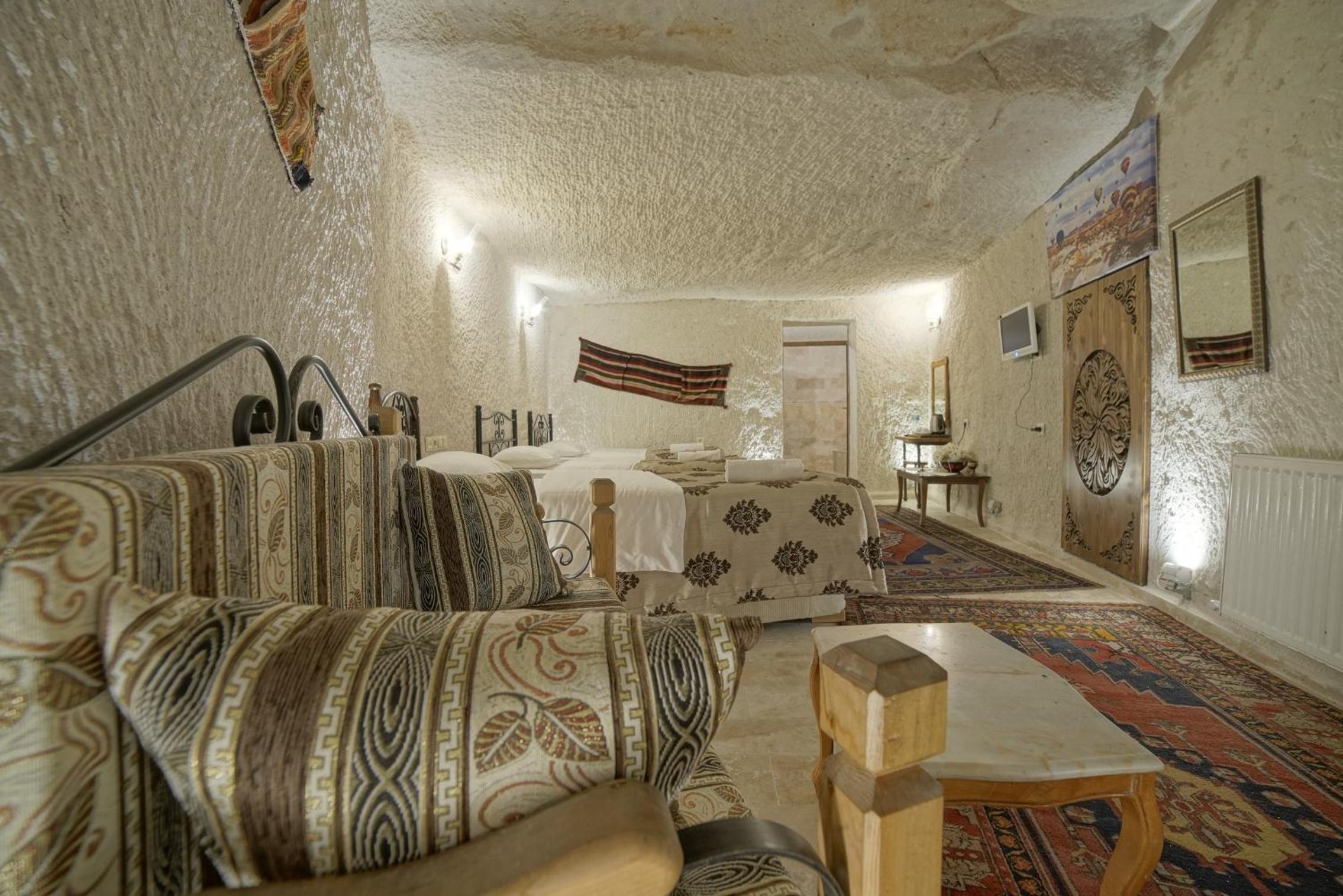 Melek Cave Hotel - Image 11