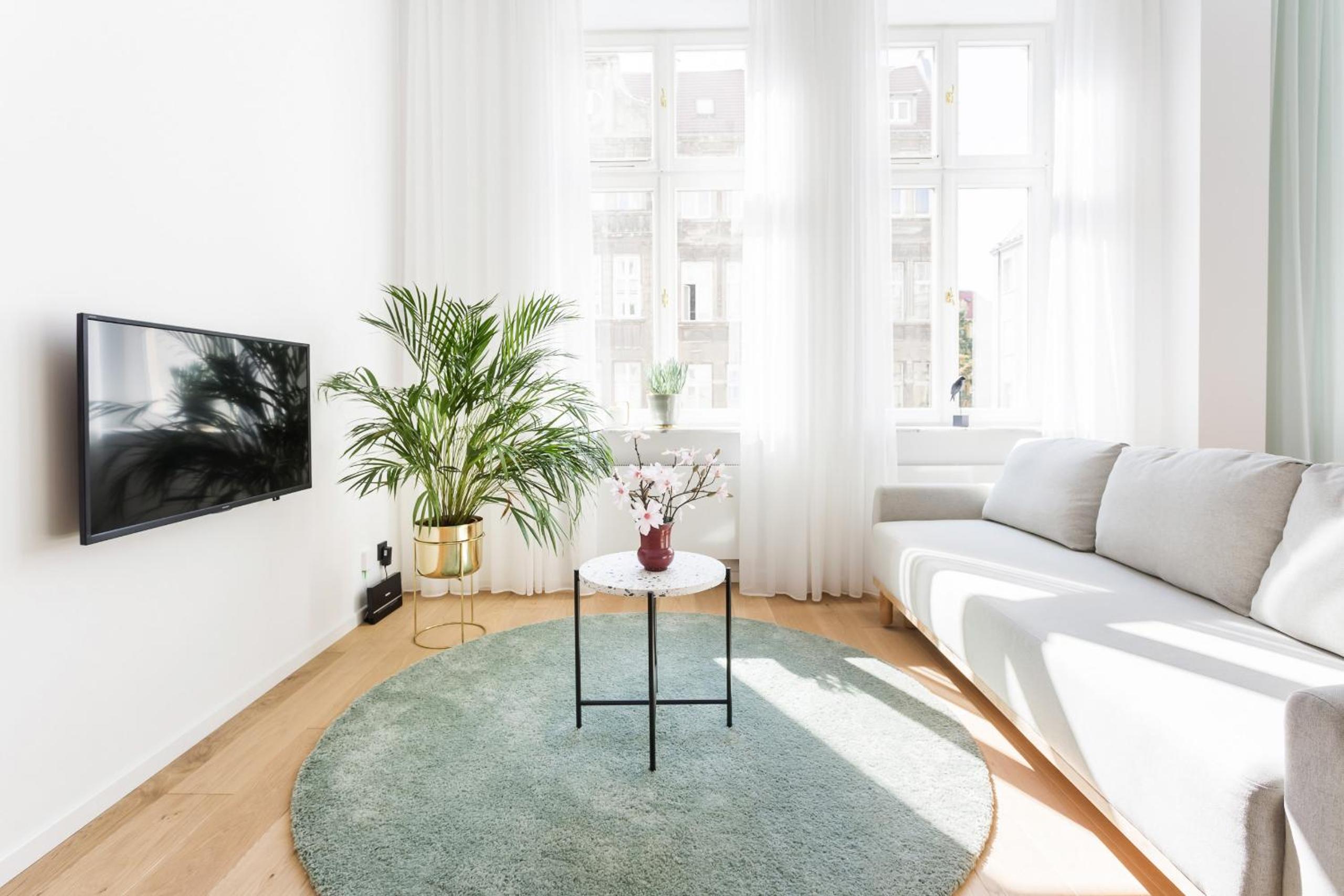 Deluxe MTP Apartments Matejki by Renters - main view