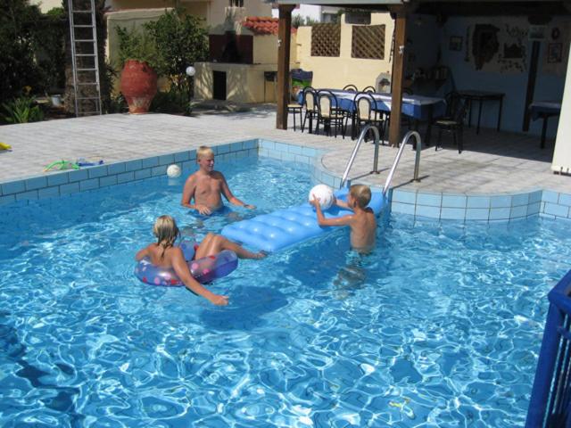 Photo 41