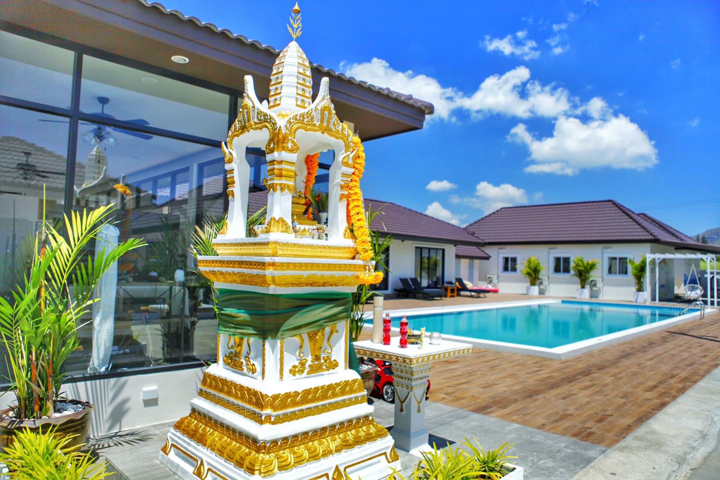 KK Garden Courtyard