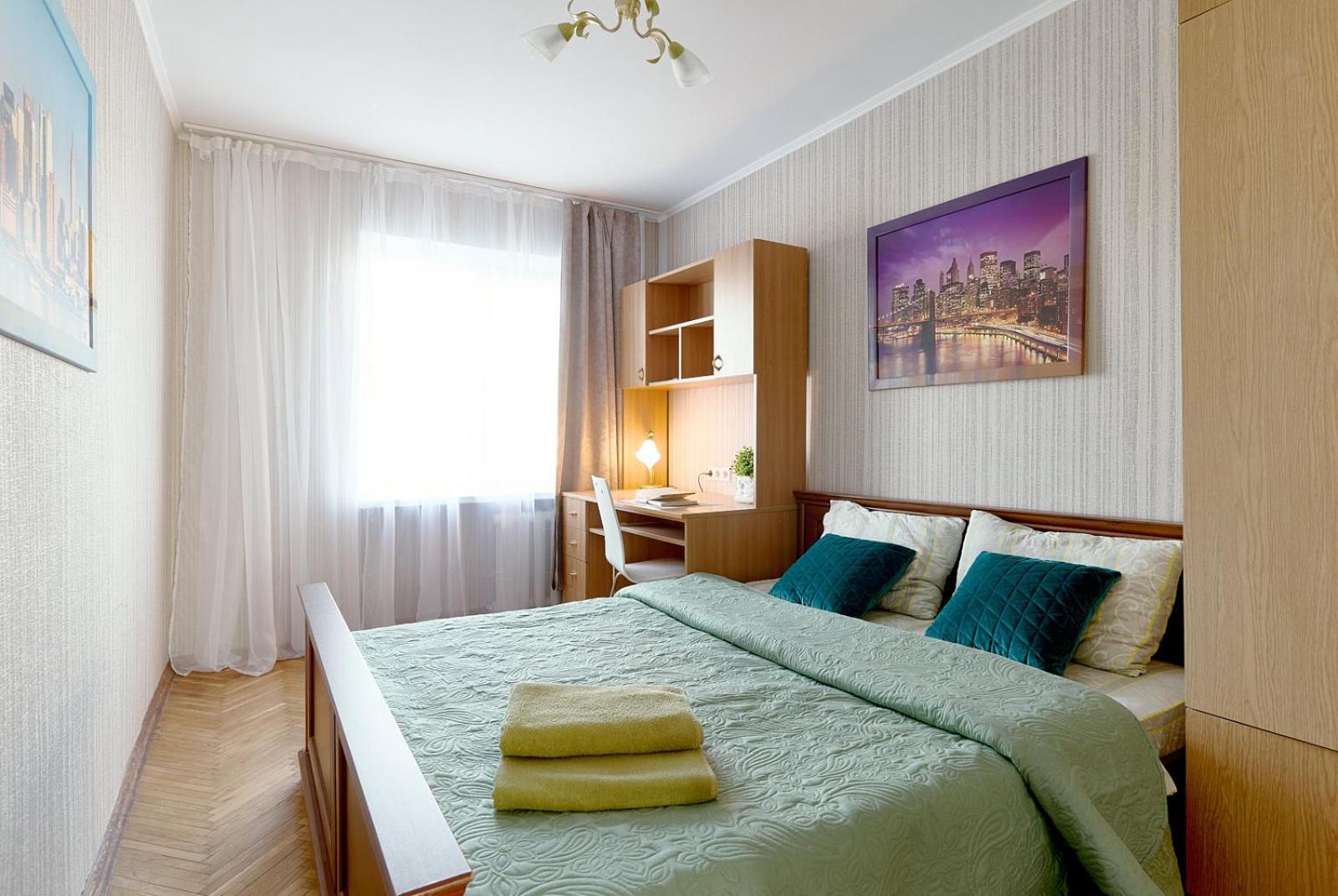 L3-82 Main Street - Modern New Three 3 Separate 3 Bedrooms 100 m2 - Central Location, Metro Palace of Sports - Gulliver Mall, Arena City view 2
