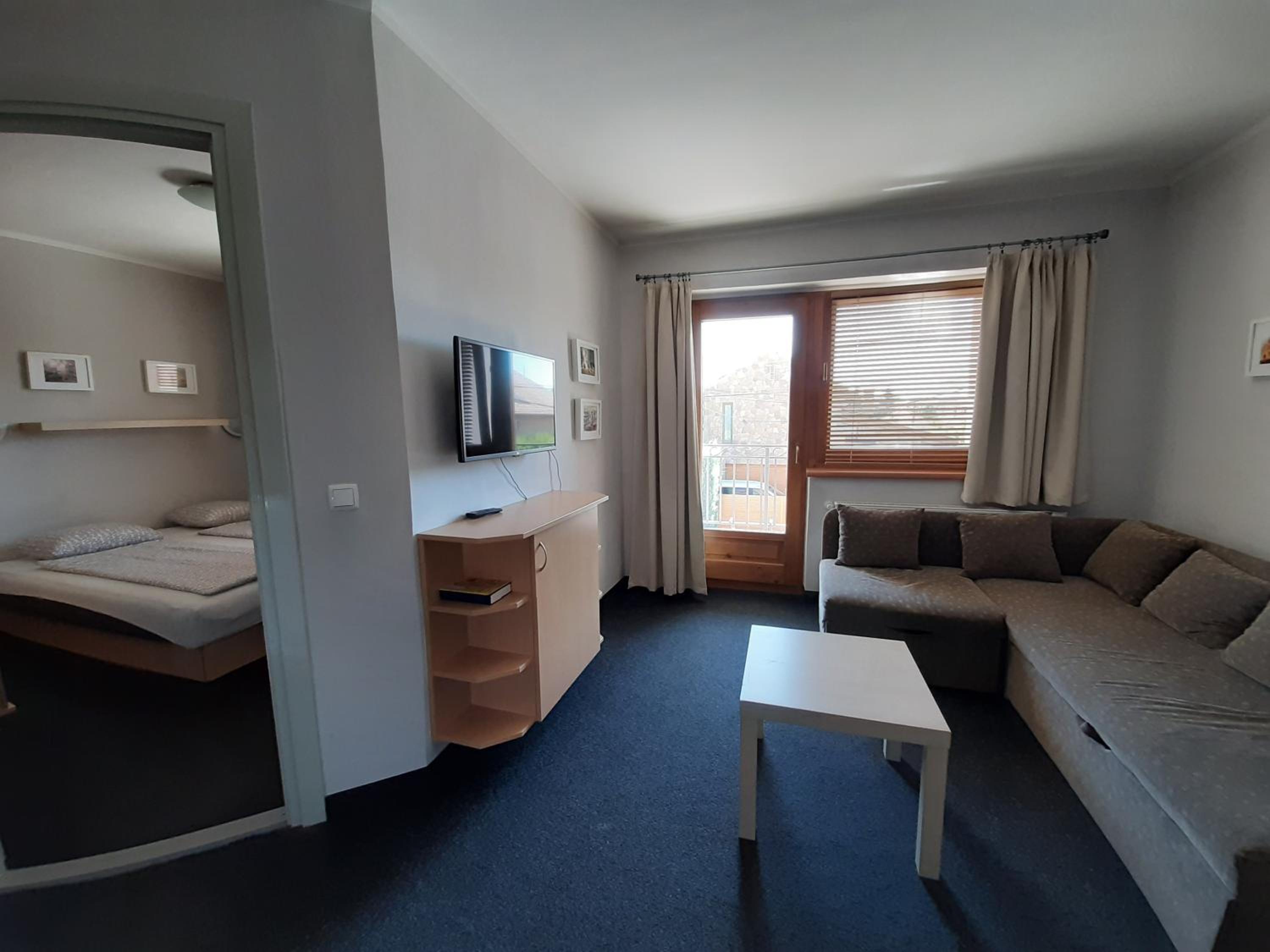 Família Apartmanház