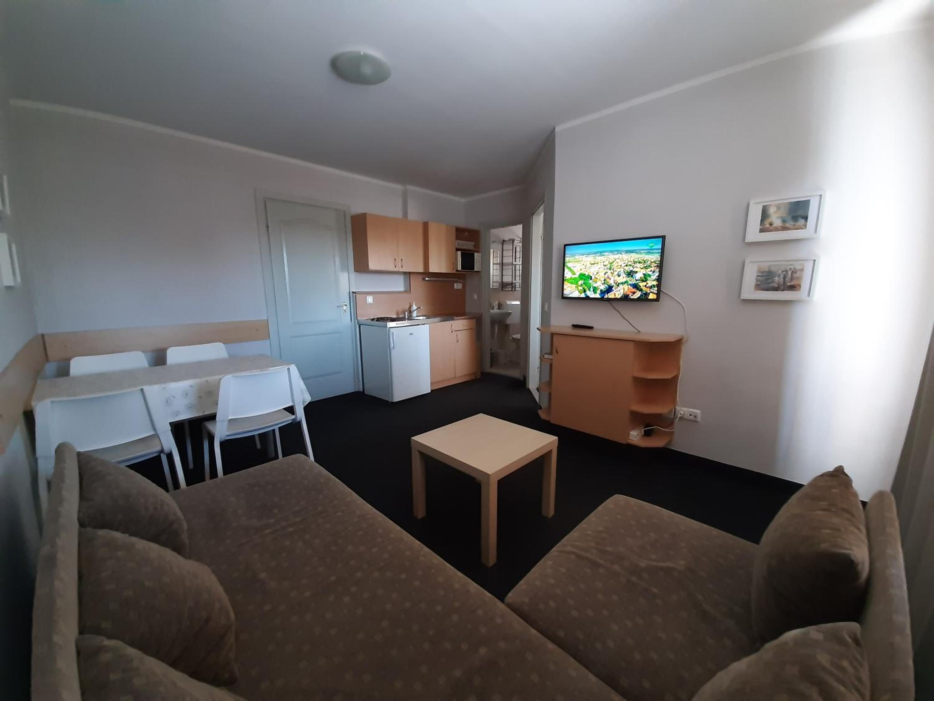 Família Apartmanház