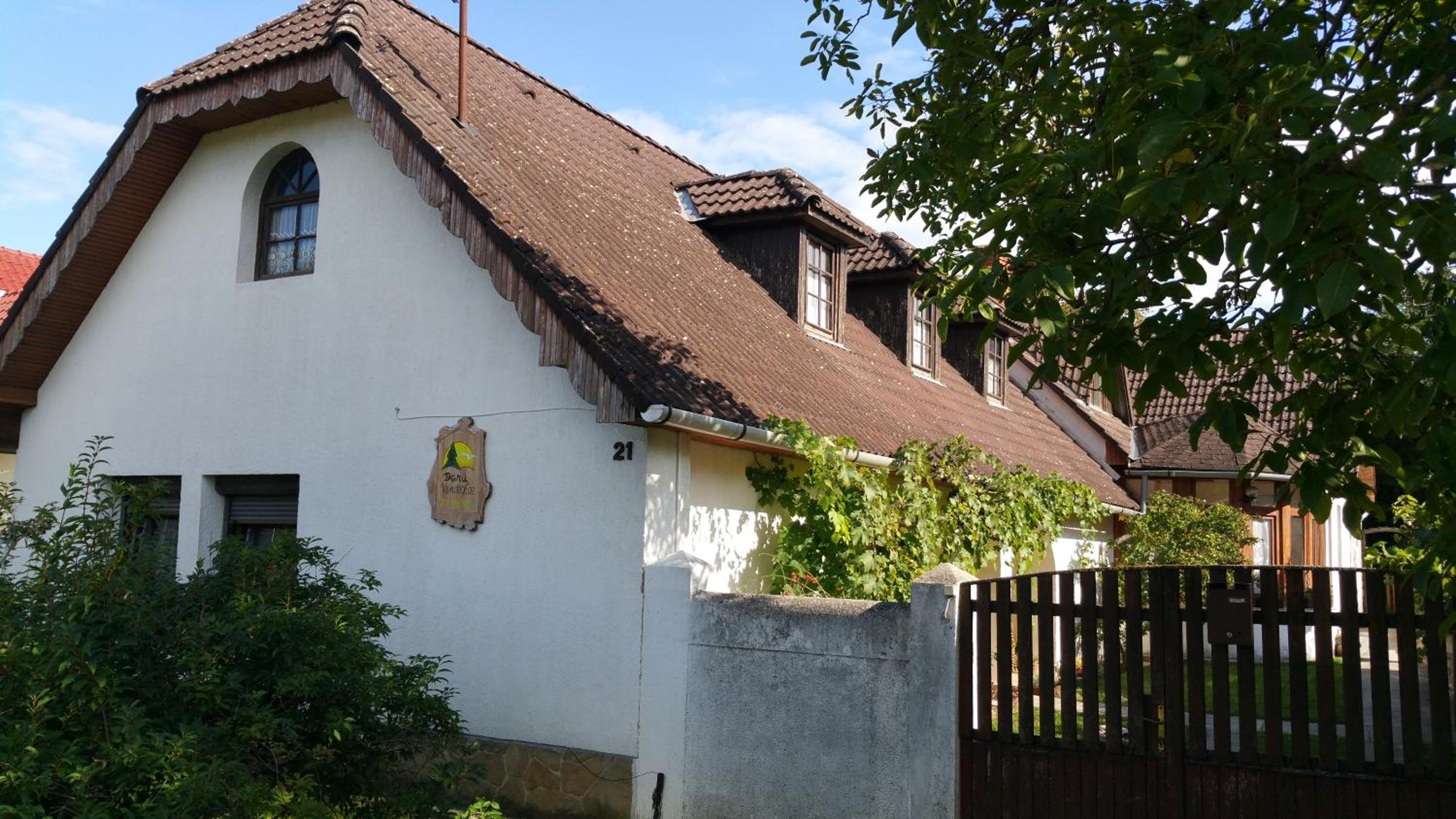 Derű Vendégház és Lovasudvar