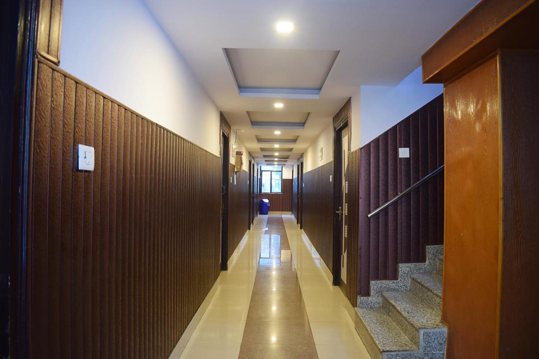 Hotel Thakur Ji view 5