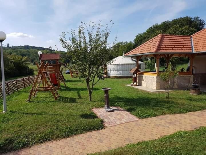 Nomád jurta Zalakaros mellett view 2