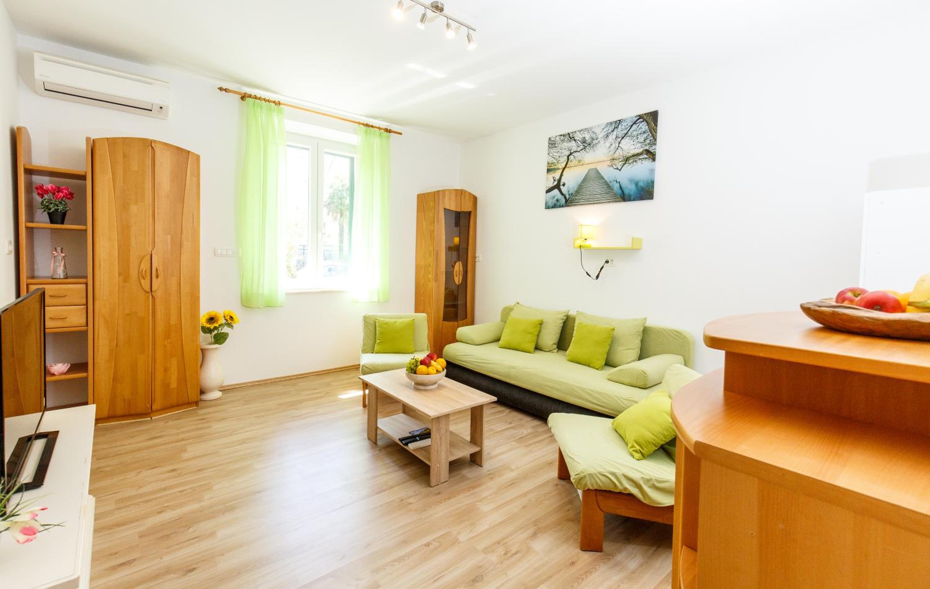 Apartment Green Forest view 2