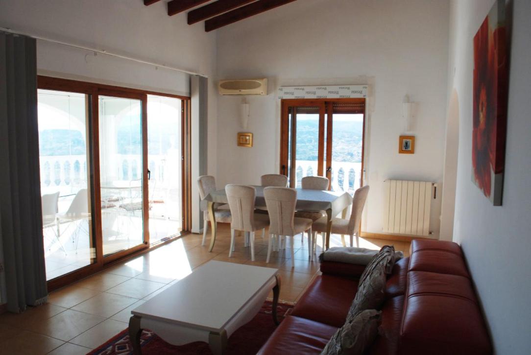 Book It Villa Attias Moraira