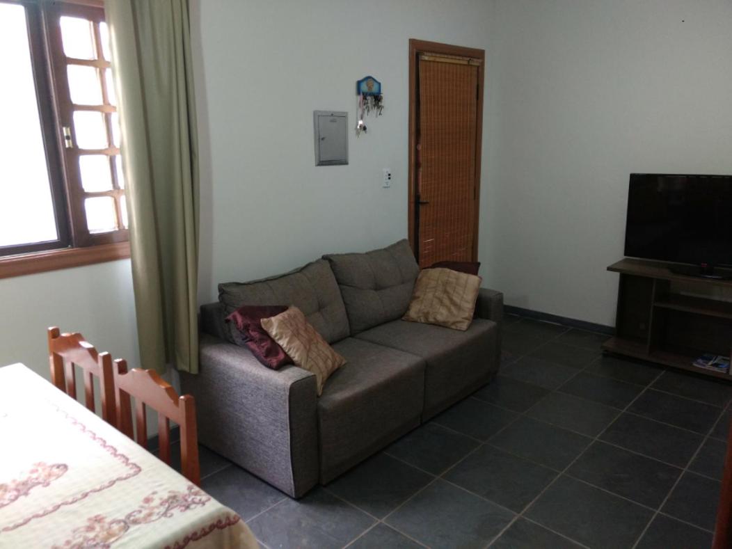 Casa em condomínio a 150 m da praia