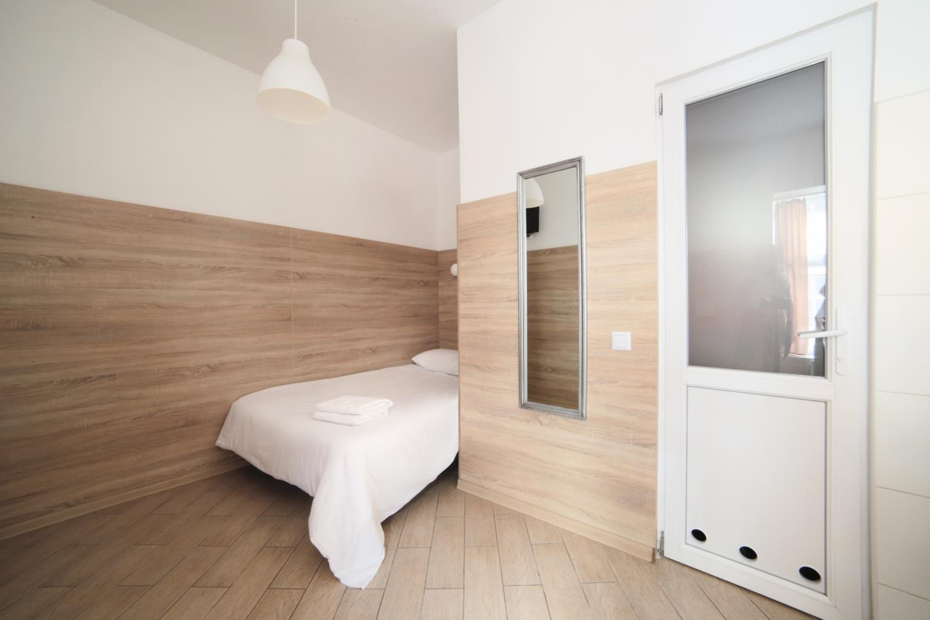 Smart Apartment in the Center for Couples - 5 Minutes from the Opera House