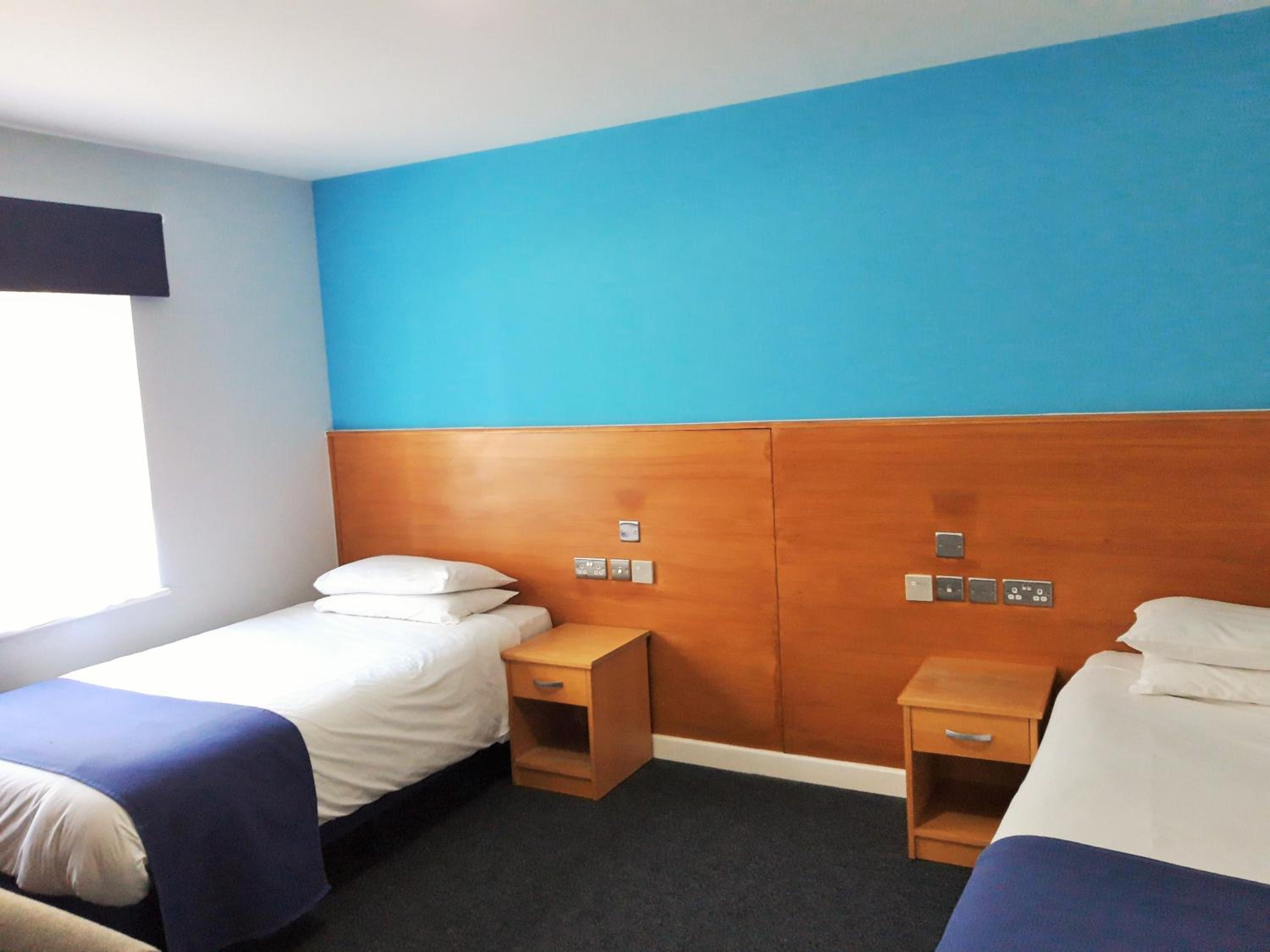 Aylesbury Vacations - The Olympic Lodge - Property Image 3