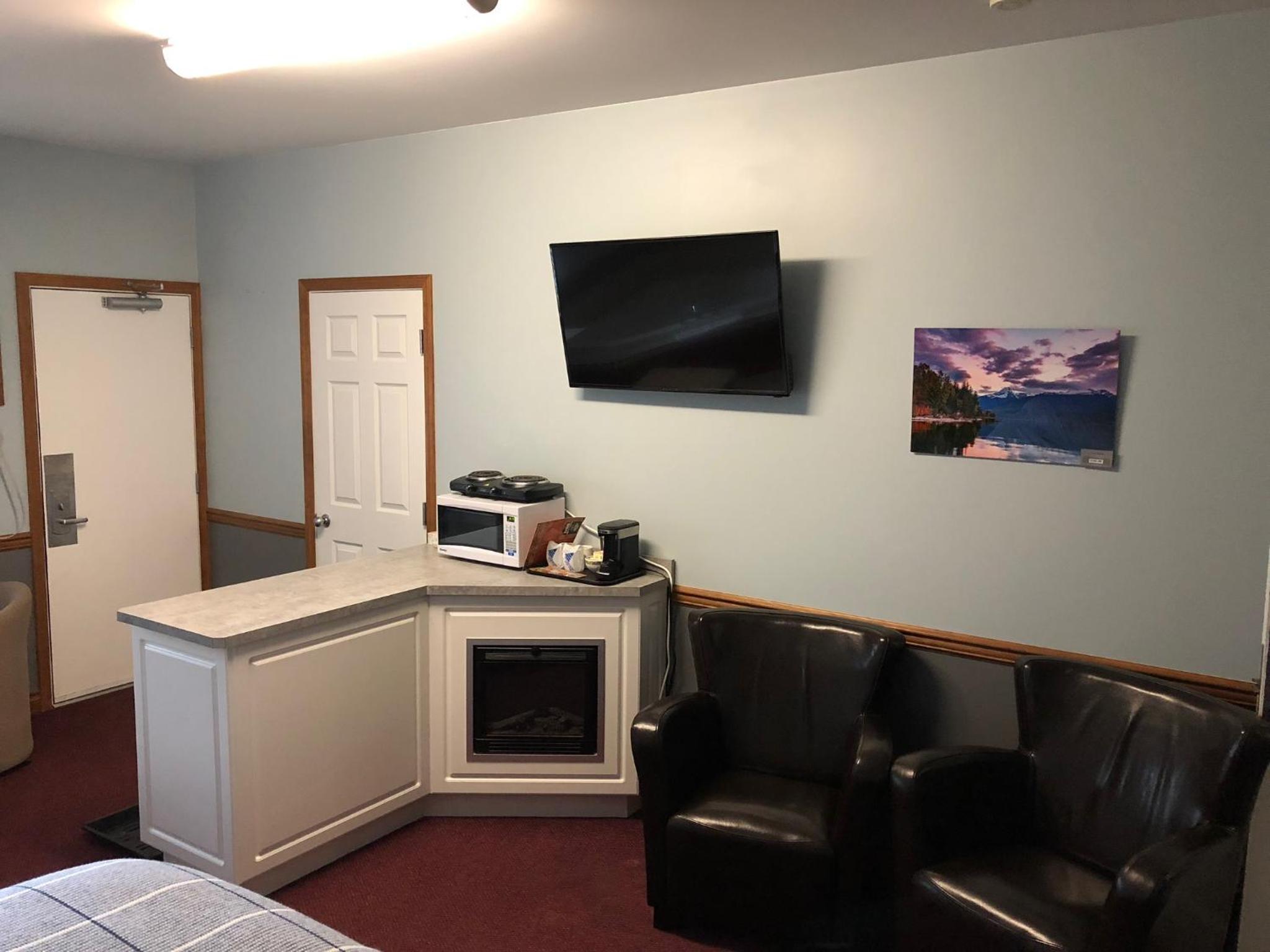 Peaks Lodge
