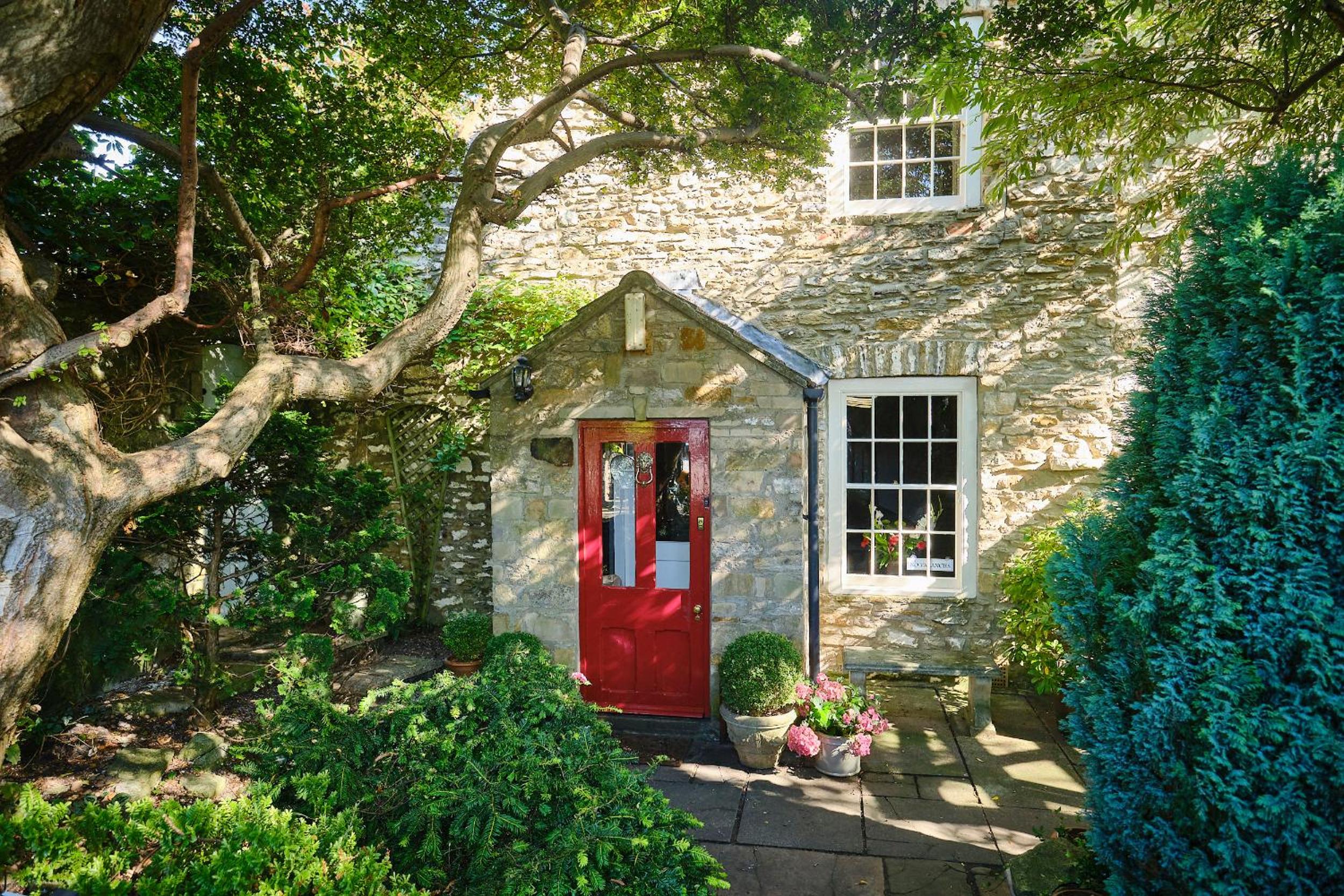 Nuns Cottage Bed & Breakfast