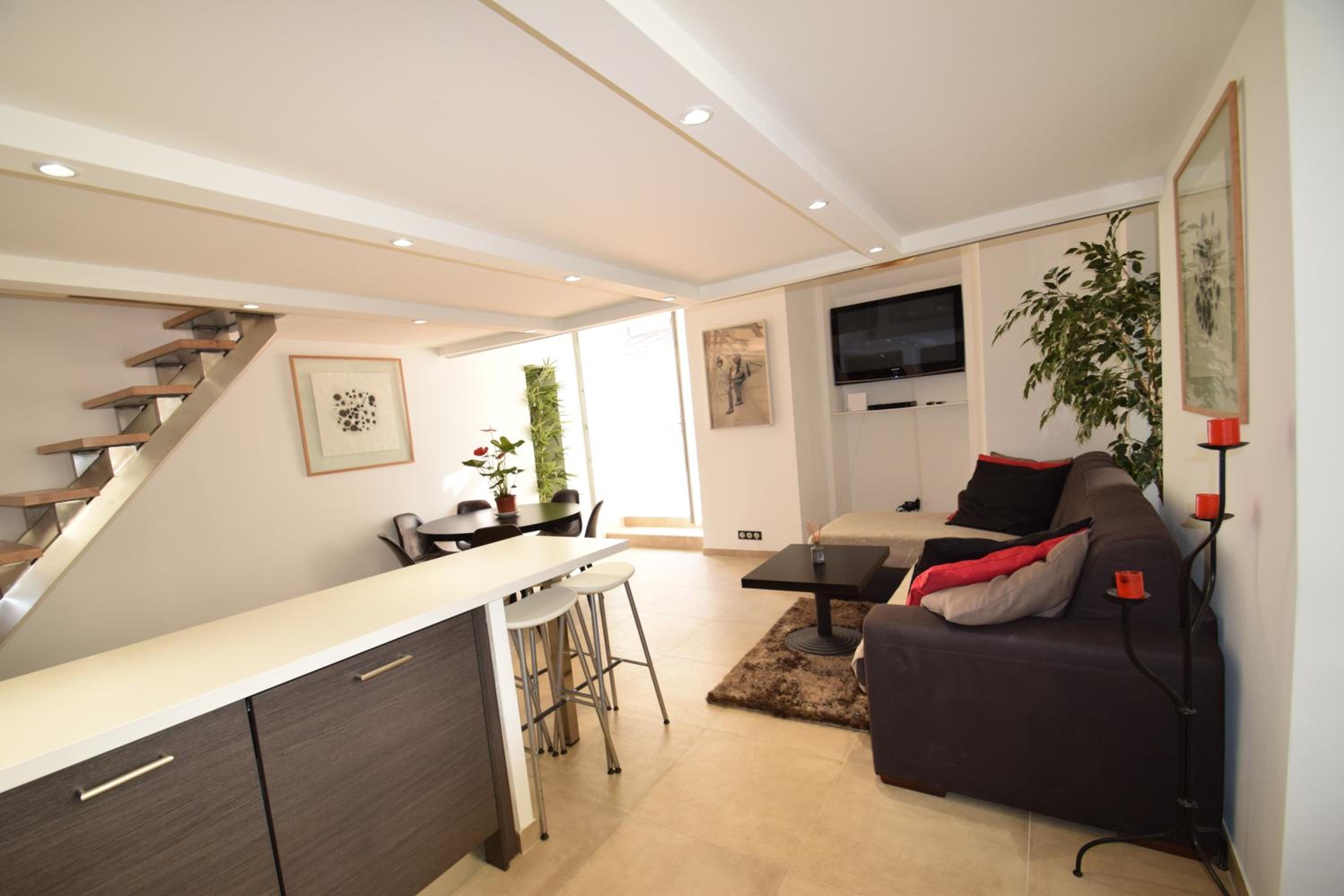 Jade Duplex - No Better Location In Nice photo 2