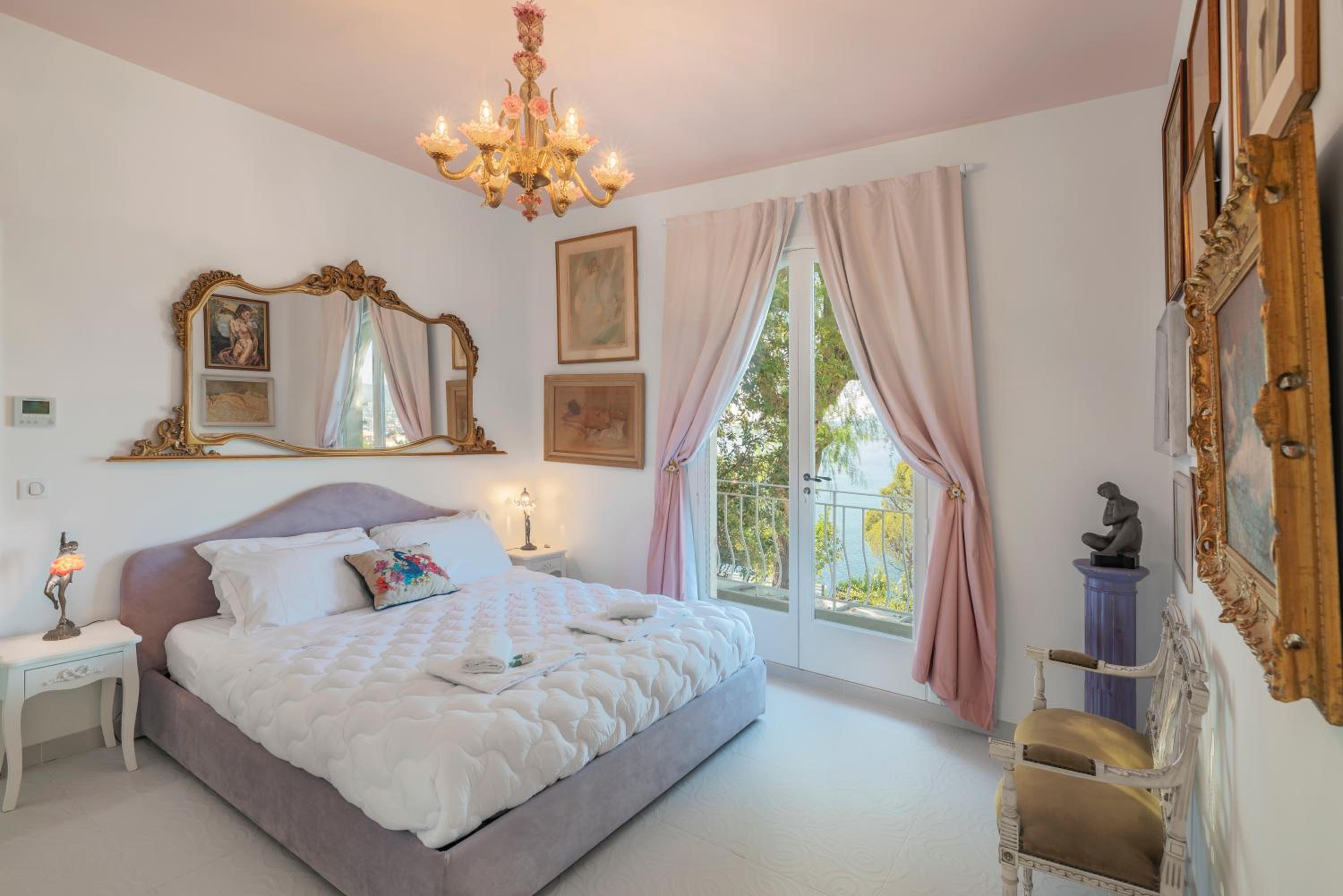 Château des Anglais - Five Stars Holiday House view 4