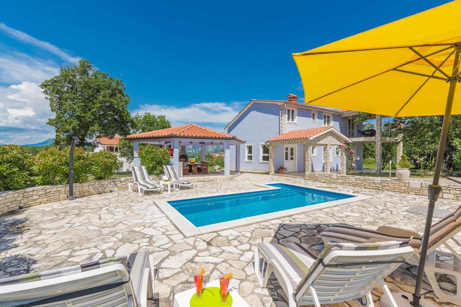Villa Ella