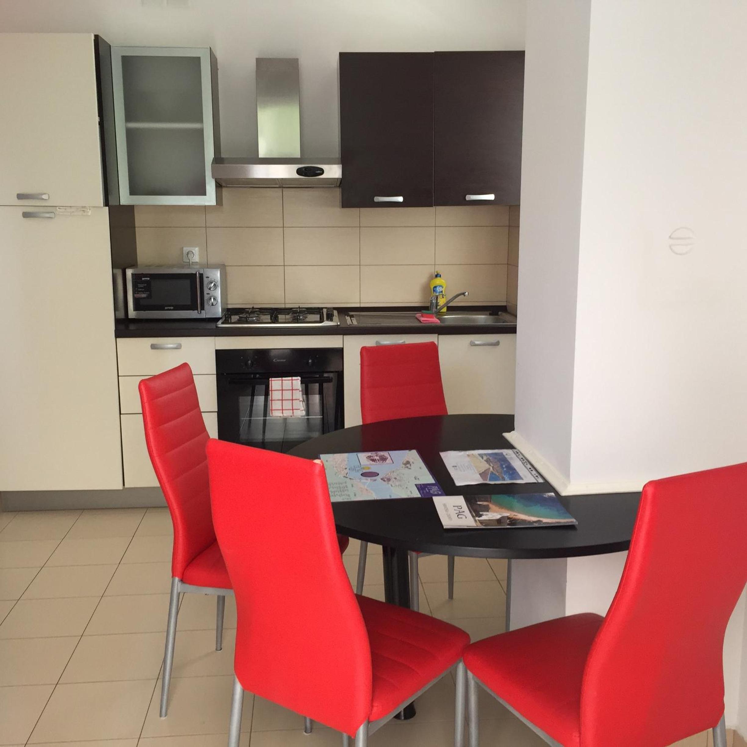Petros Apartments Pag