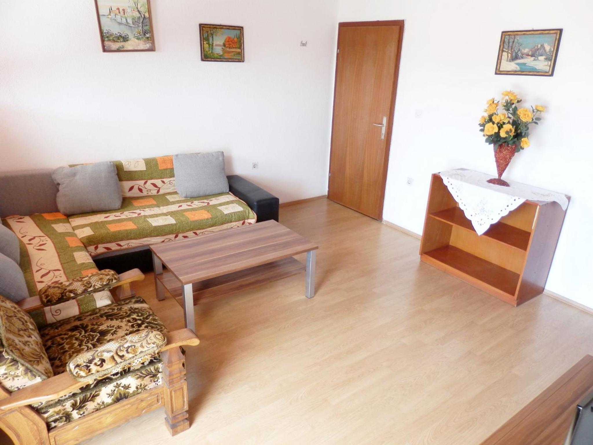LJUBICA view 3