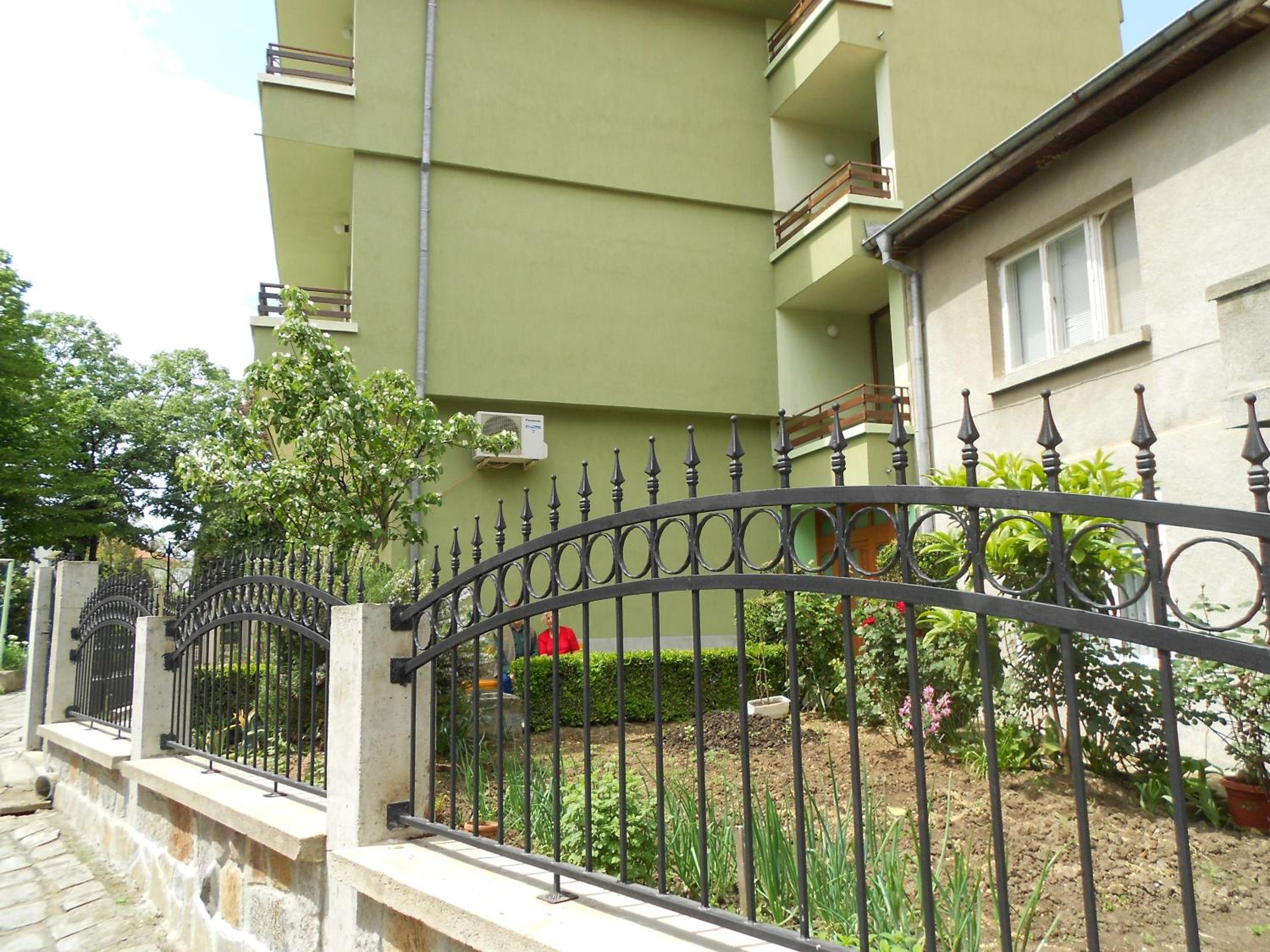 Nelly Guest House