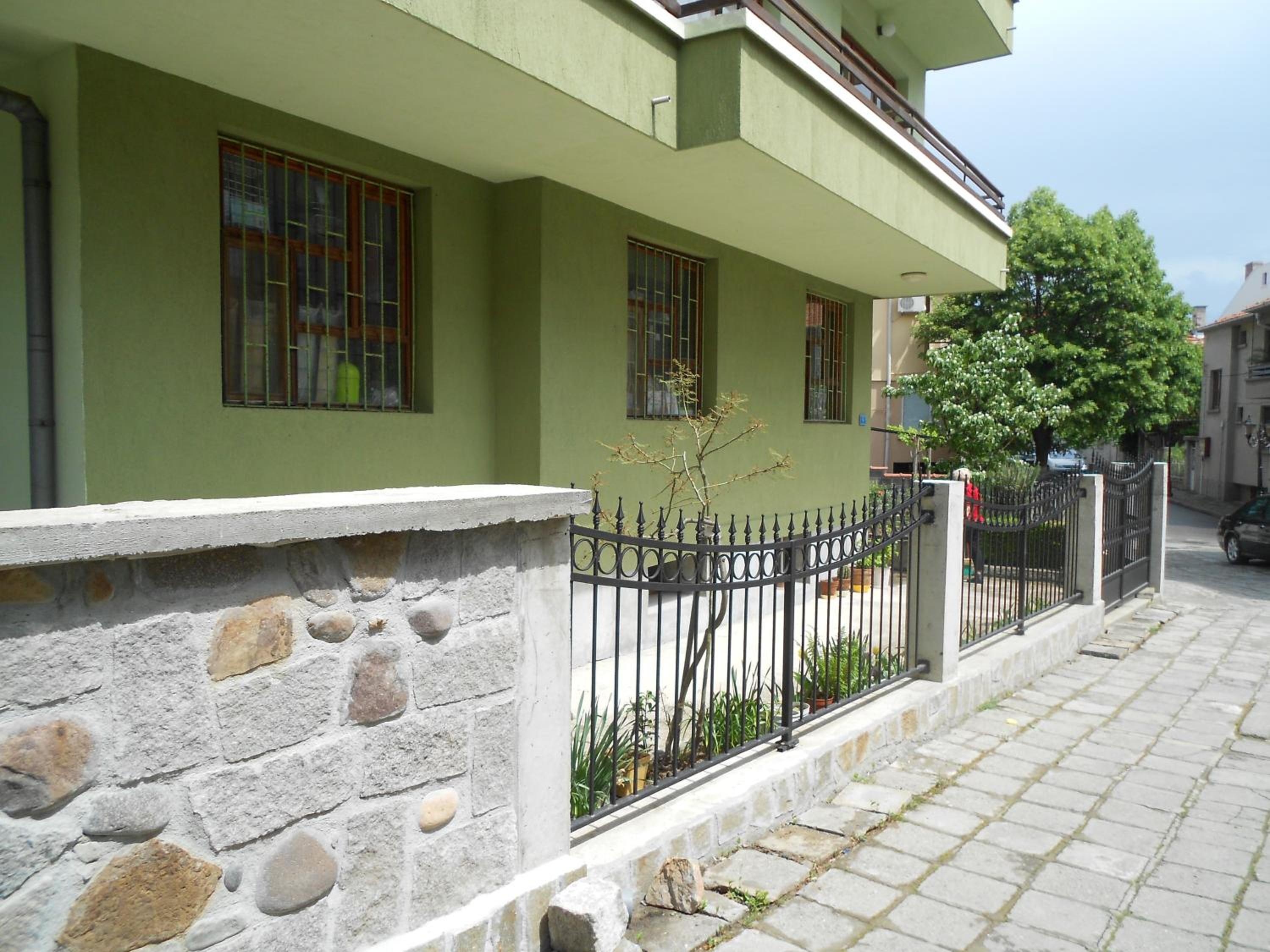 Nelly Guest House