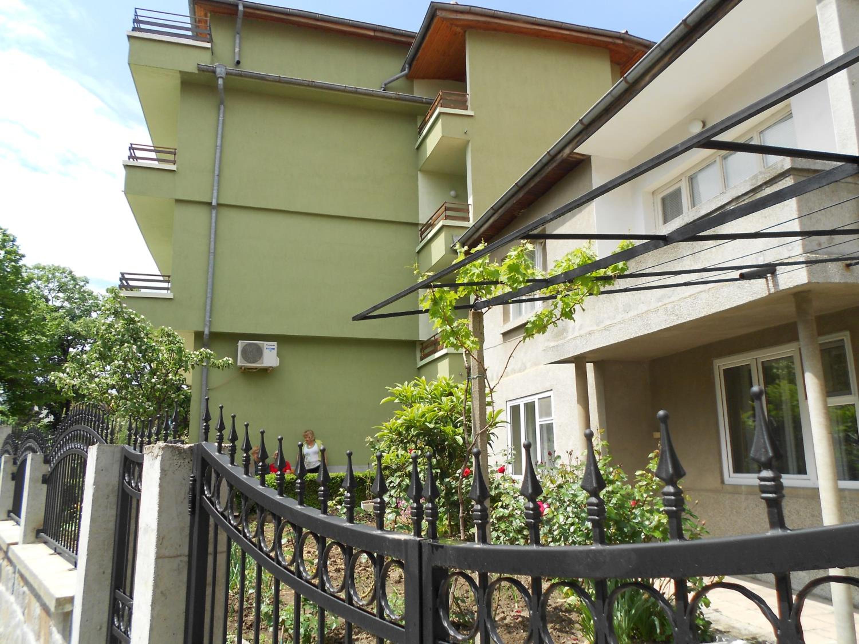 Nelly Guest House