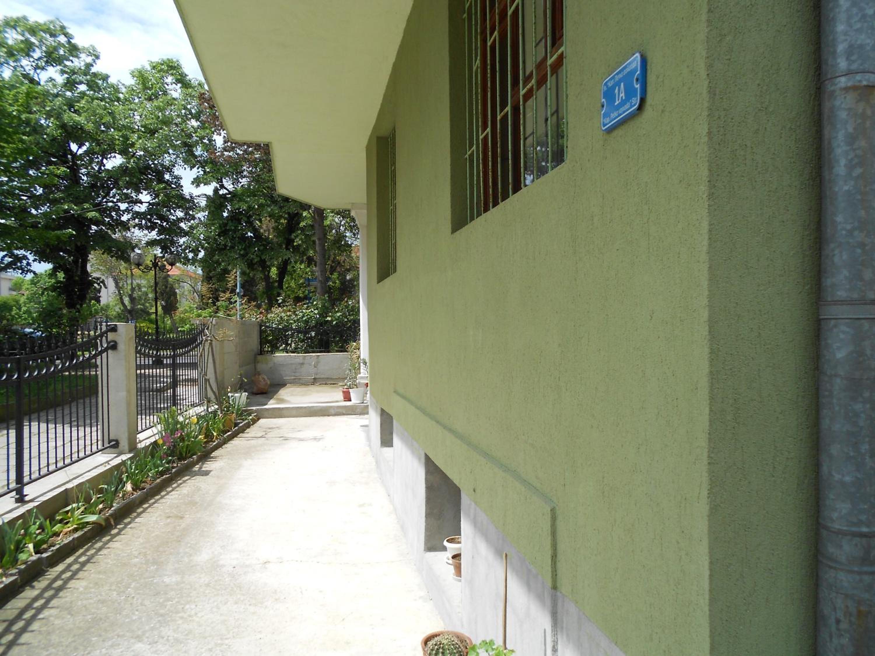 Nelly Guest House
