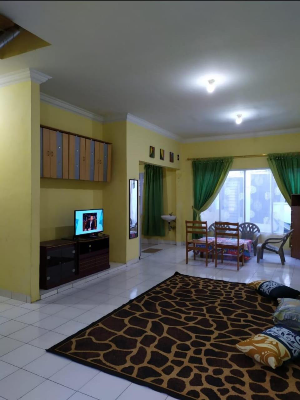 Villa Berastagi Highland No 8-i